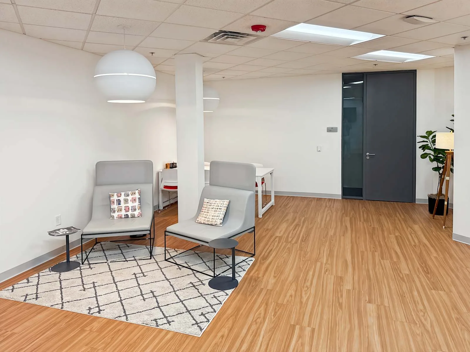 Regus NC, Raleigh - Glenwood Ave, Lounge, Raleigh, NC