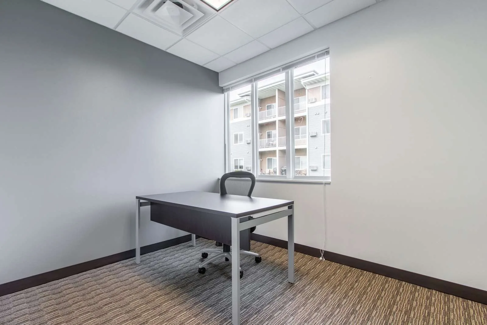 Regus ND, Fargo - Brandt Office Park, Private office, 1 desk, Fargo, ND
