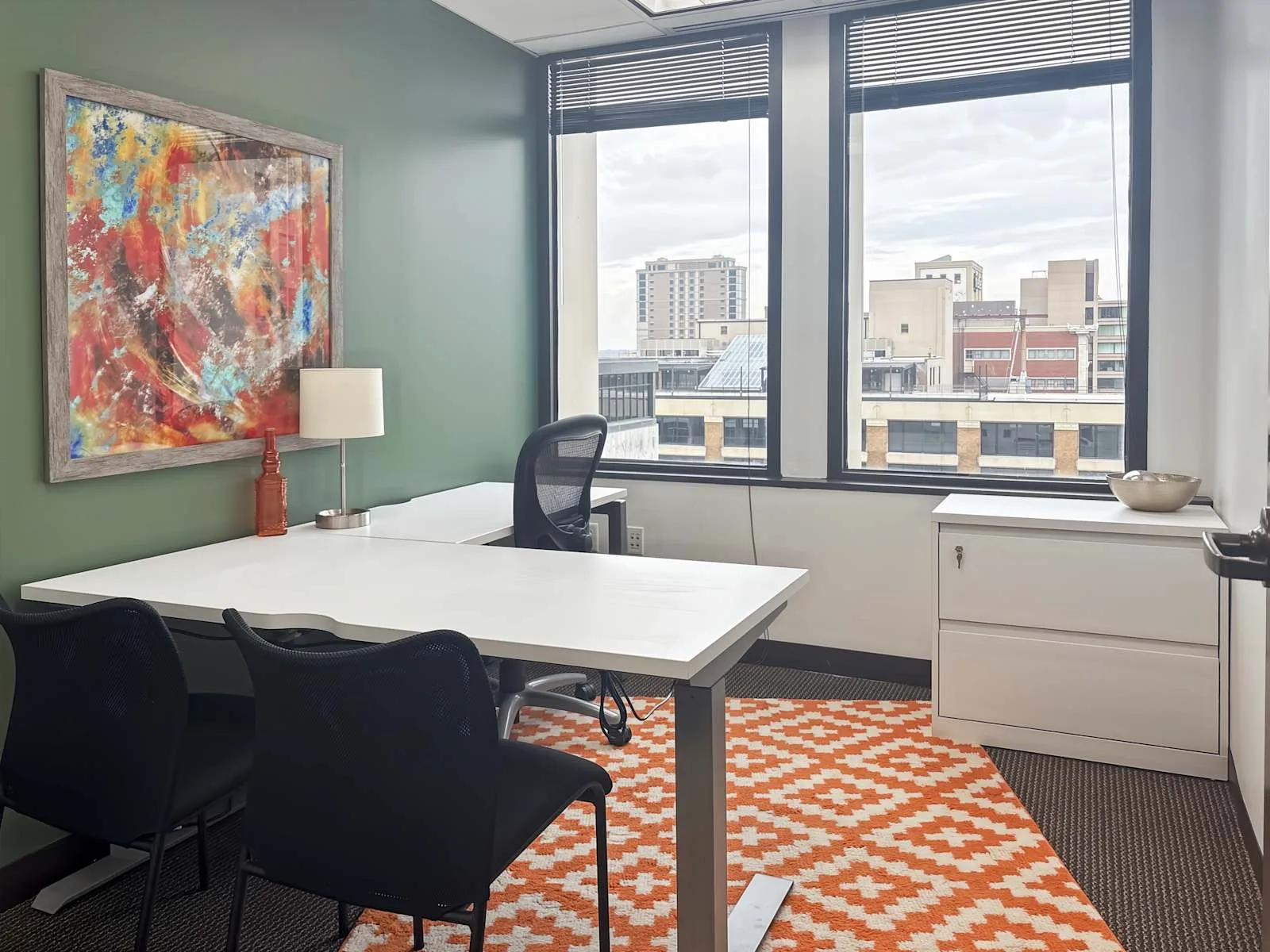 Regus NE, Lincoln - U. S. Bank Building, Private office, 1 desk, Lincoln, NE