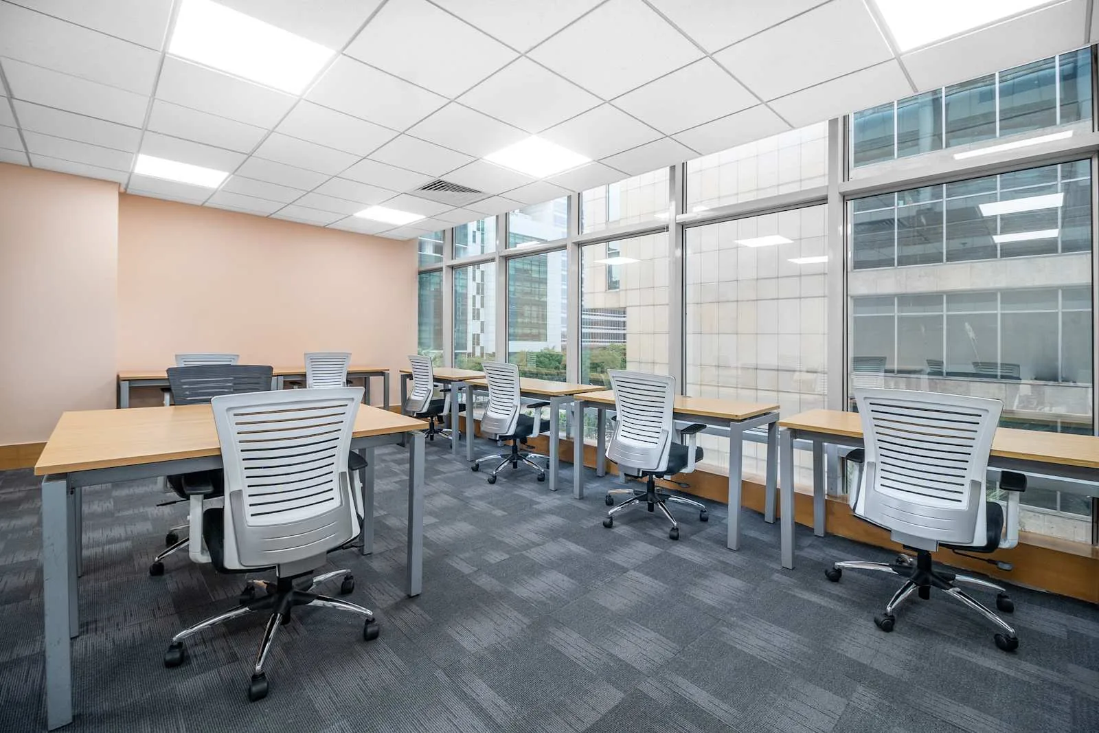 Regus NEW DELHI, Elegance, Private office, 8 desks, New Delhi