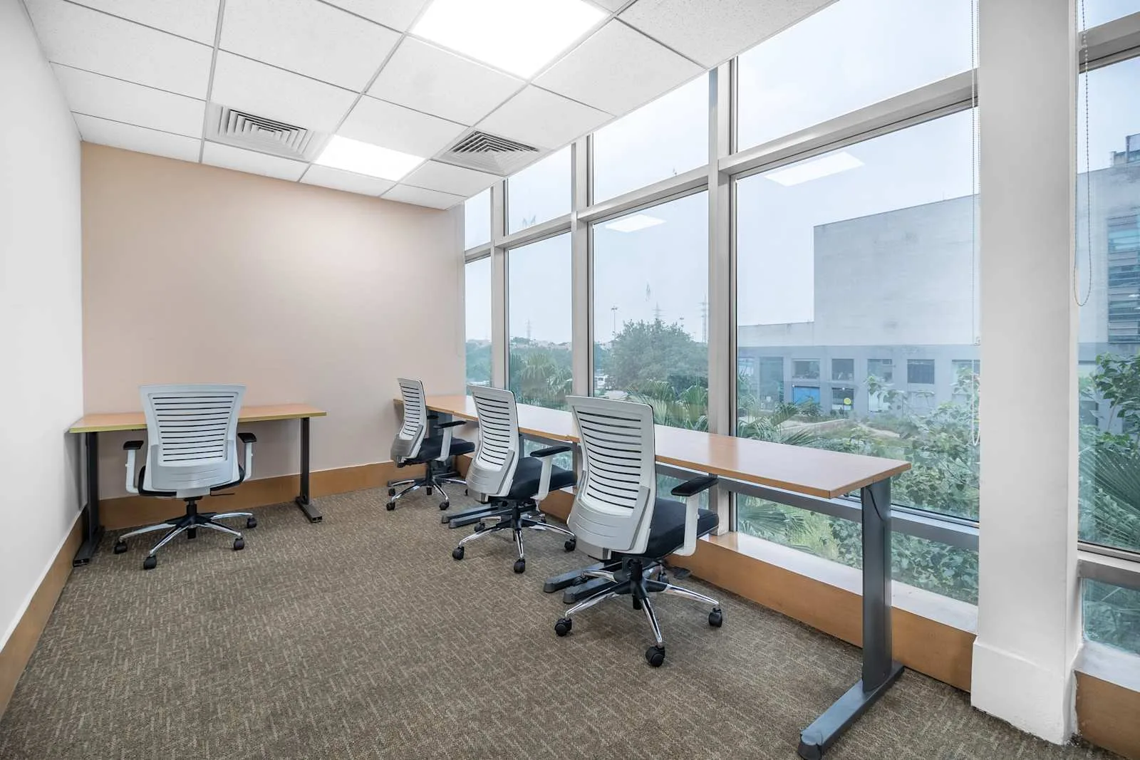 Regus NEW DELHI, Elegance, Private office, 4 desks, New Delhi