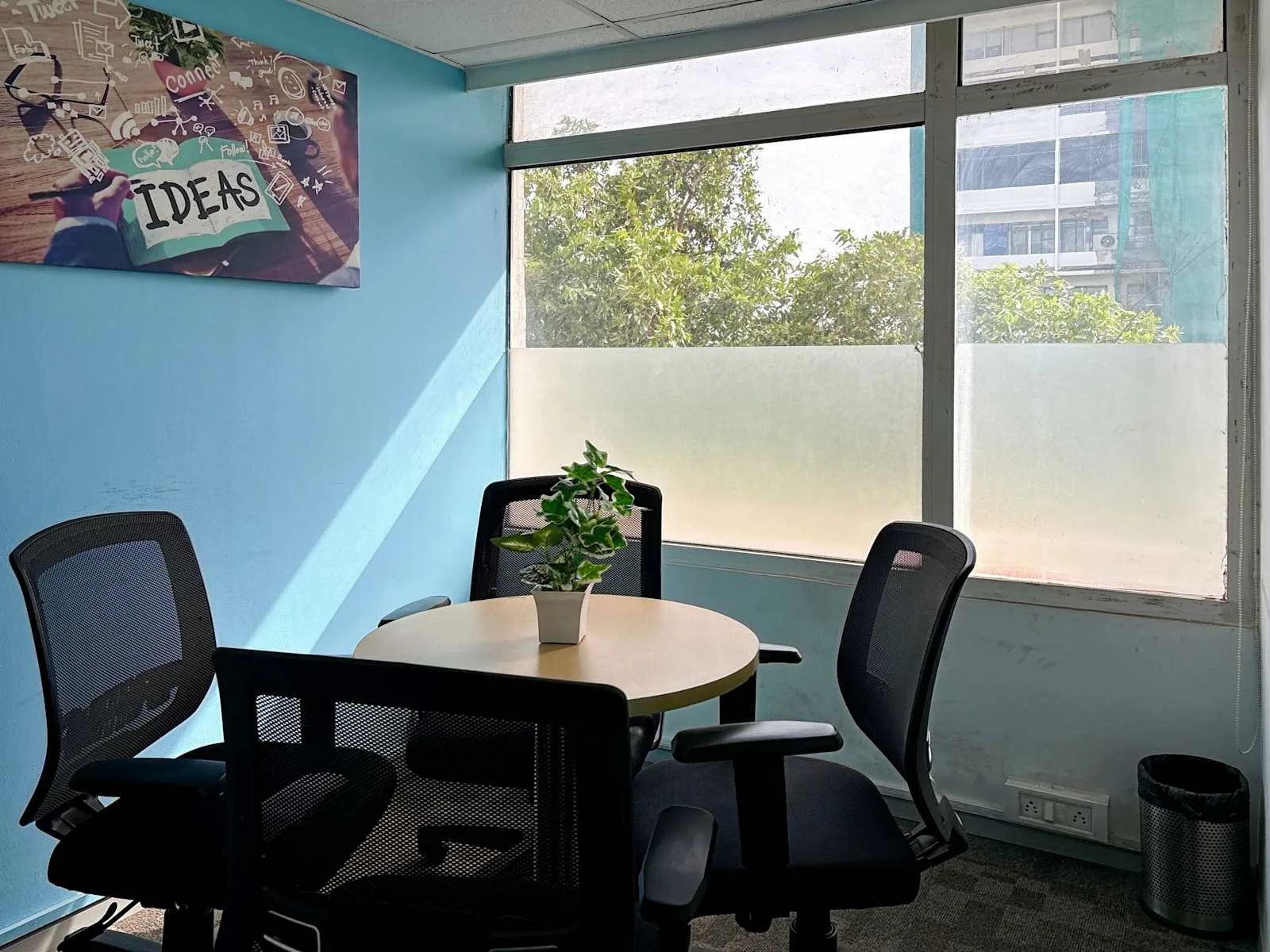 Regus NEW DELHI, Incube, Meeting room for 4 people, New Delhi