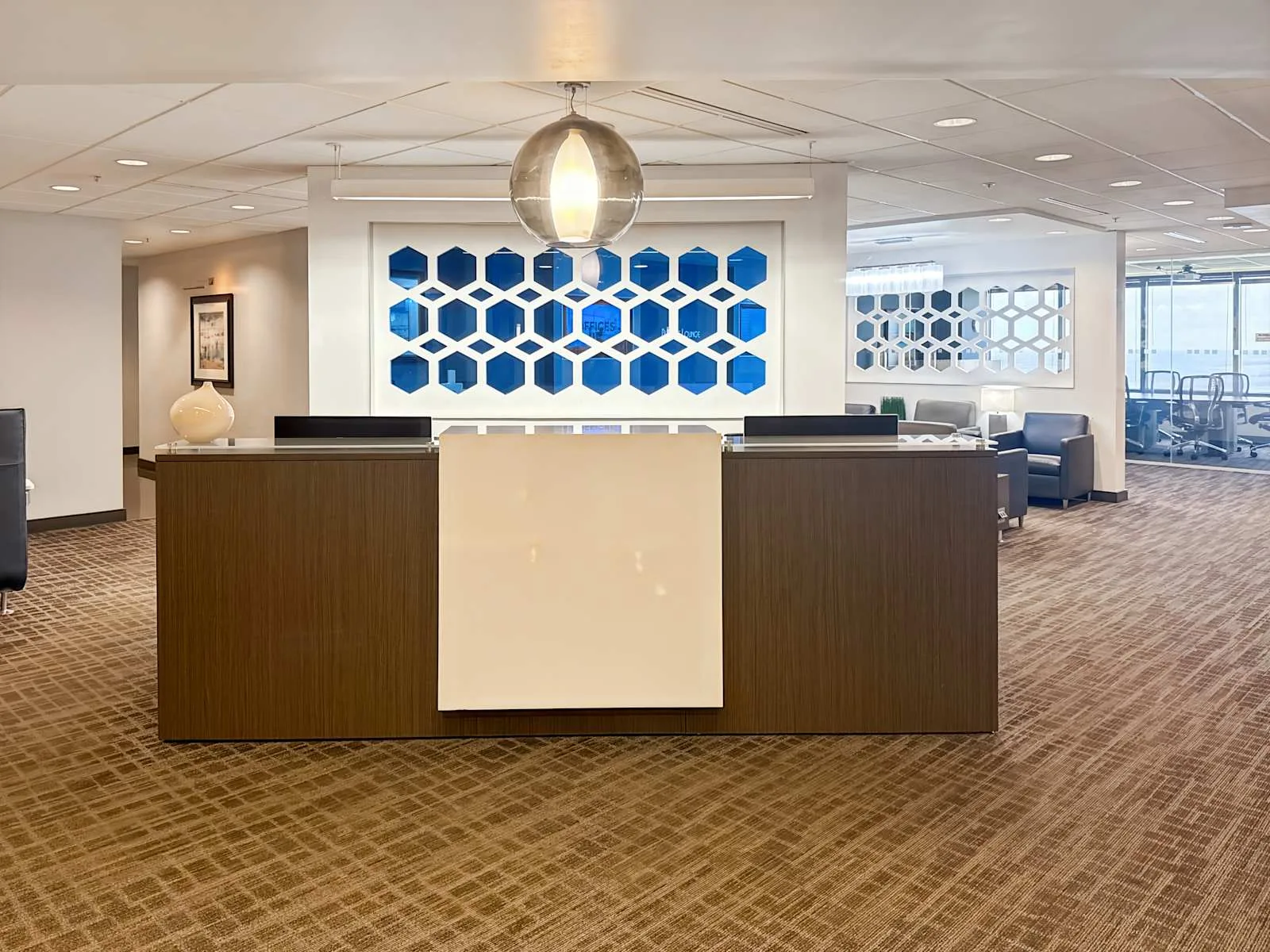 Regus LA, New Orleans - Metairie - One Lakeway, Reception, Metairie, LA