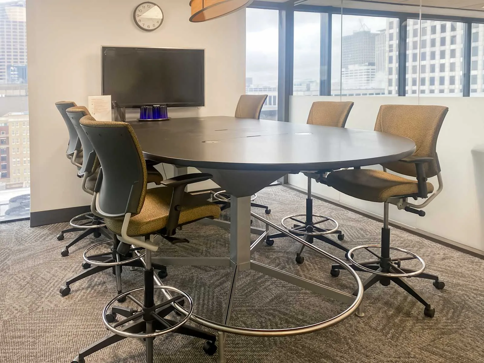 Regus LA, New Orleans - St Charles and Poydras, Meeting room for 7 people, New Orleans, LA