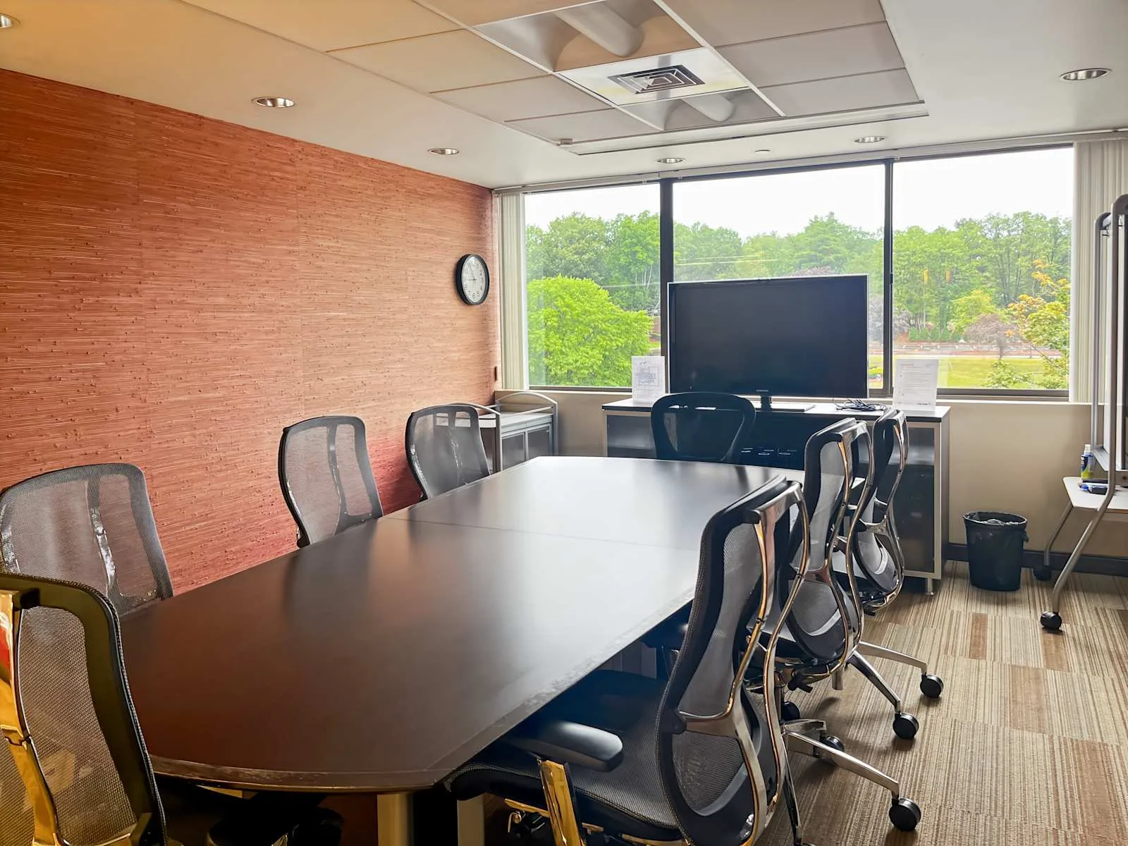 Regus NH, Nashua – One Tara Boulevard, Meeting room for 8 people, Nashua, NH