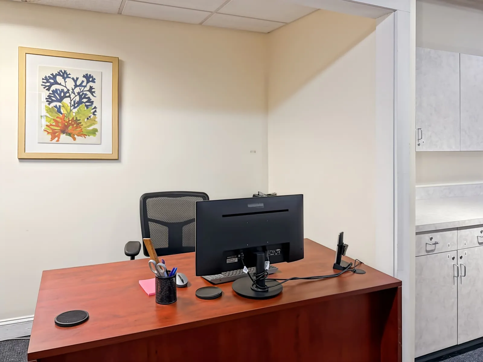 Regus NH, Tilton - W Main St, Private office, 1 desk, Tilton, NH