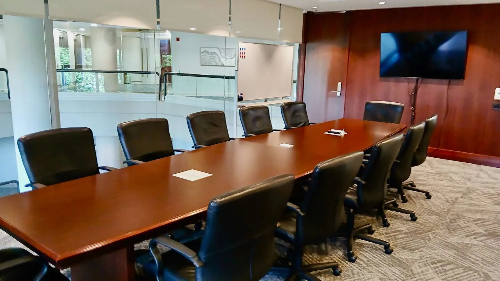 Regus NJ, Edison - Fieldcrest Avenue, Meeting room for 12 people, Edison, NJ