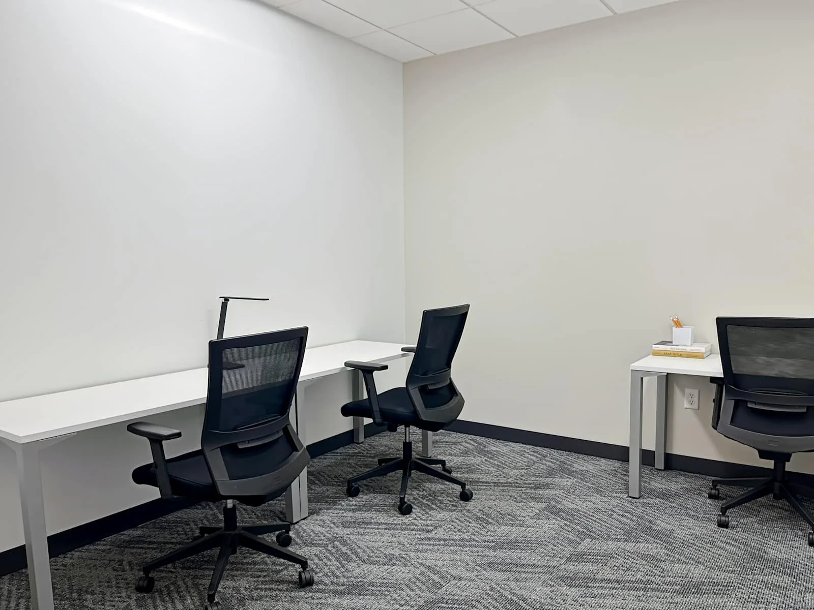 Regus NJ, Englewood - W Palisade Ave, Private office, 3 desks, Englewood, NJ
