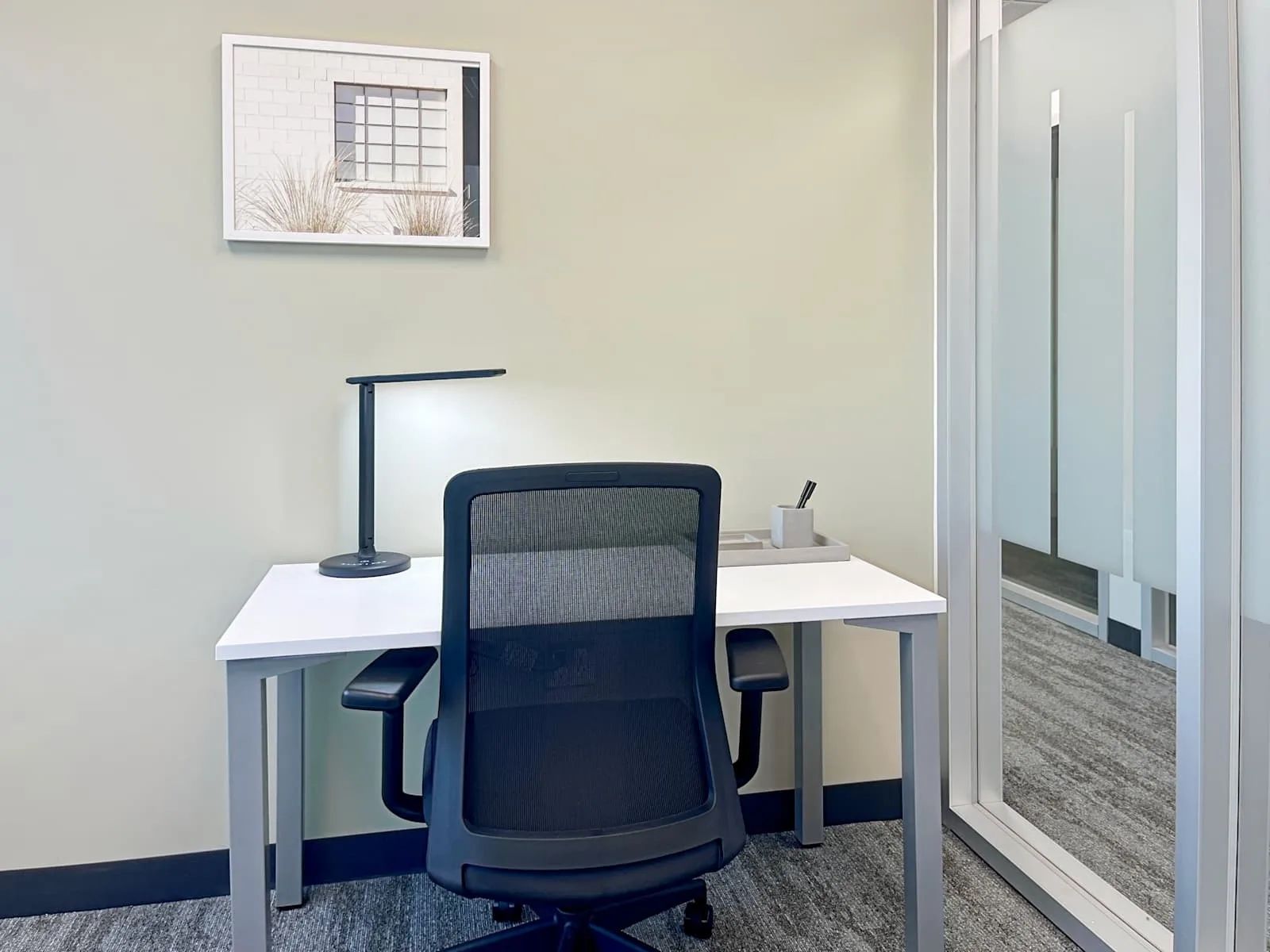 Regus NJ, Hasbrouck Heights - State Route 17, Private office, 1 desk, Hasbrouck Heights, NJ