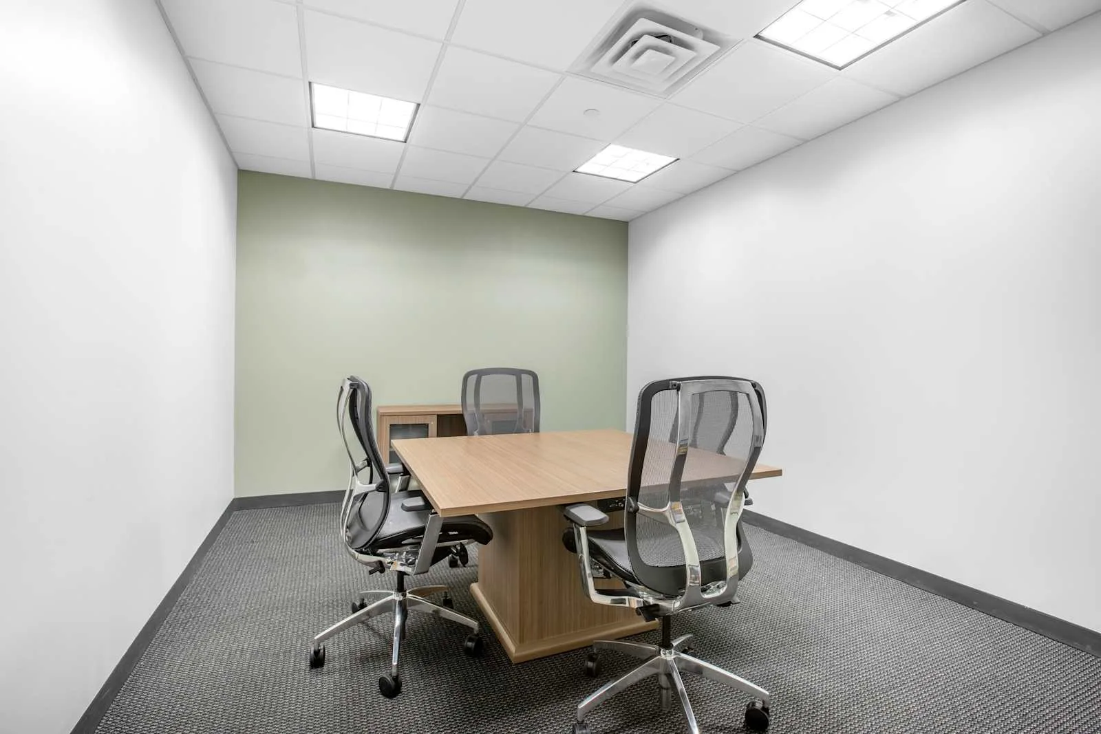 Regus NJ, Jersey City - Harborside Financial (HQ), Meeting room for 4 people, Jersey City, NJ