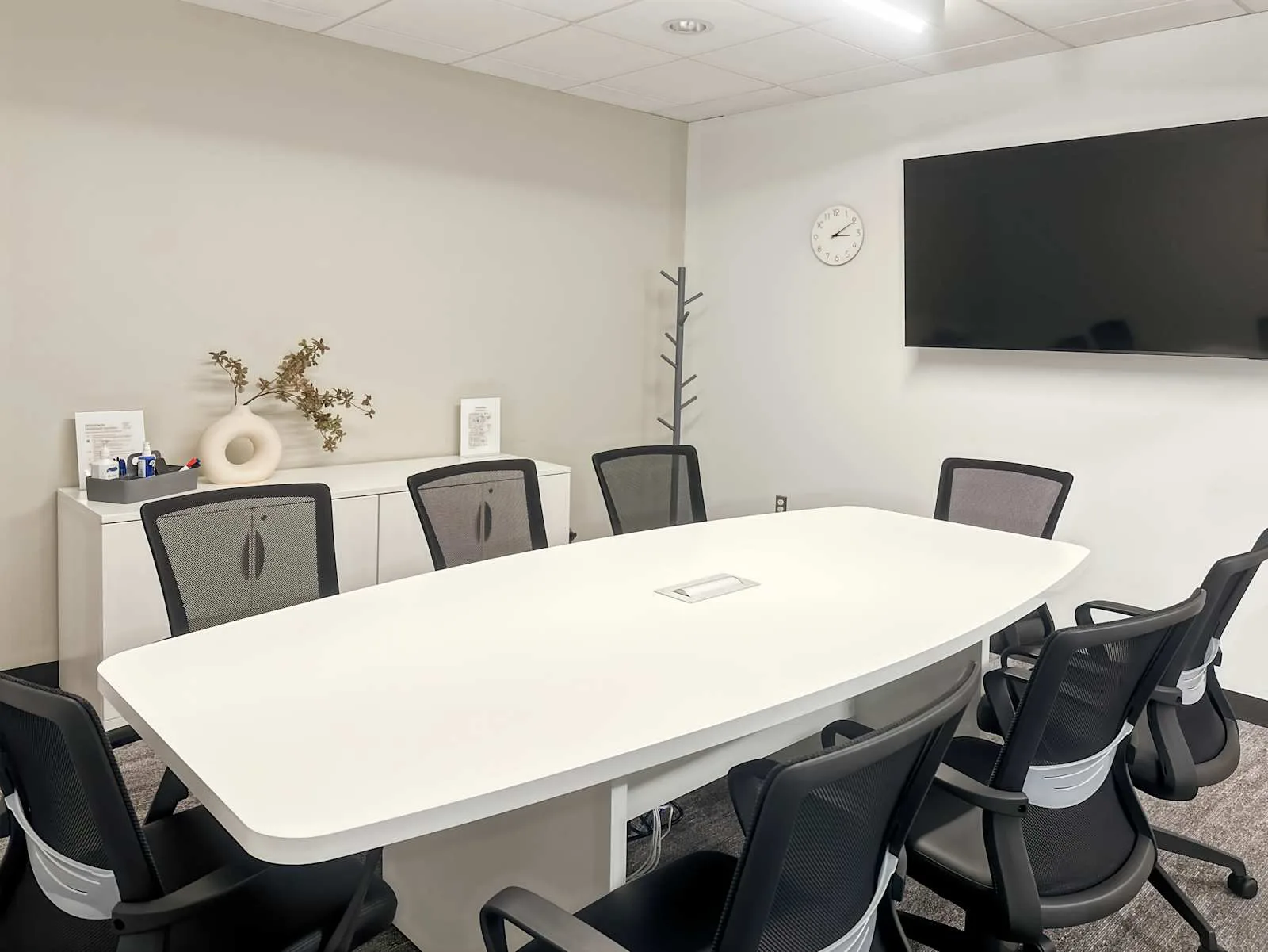 Regus NJ, Monmouth Junction - Route 1, Meeting room for 8 people, Monmouth Junction, NJ