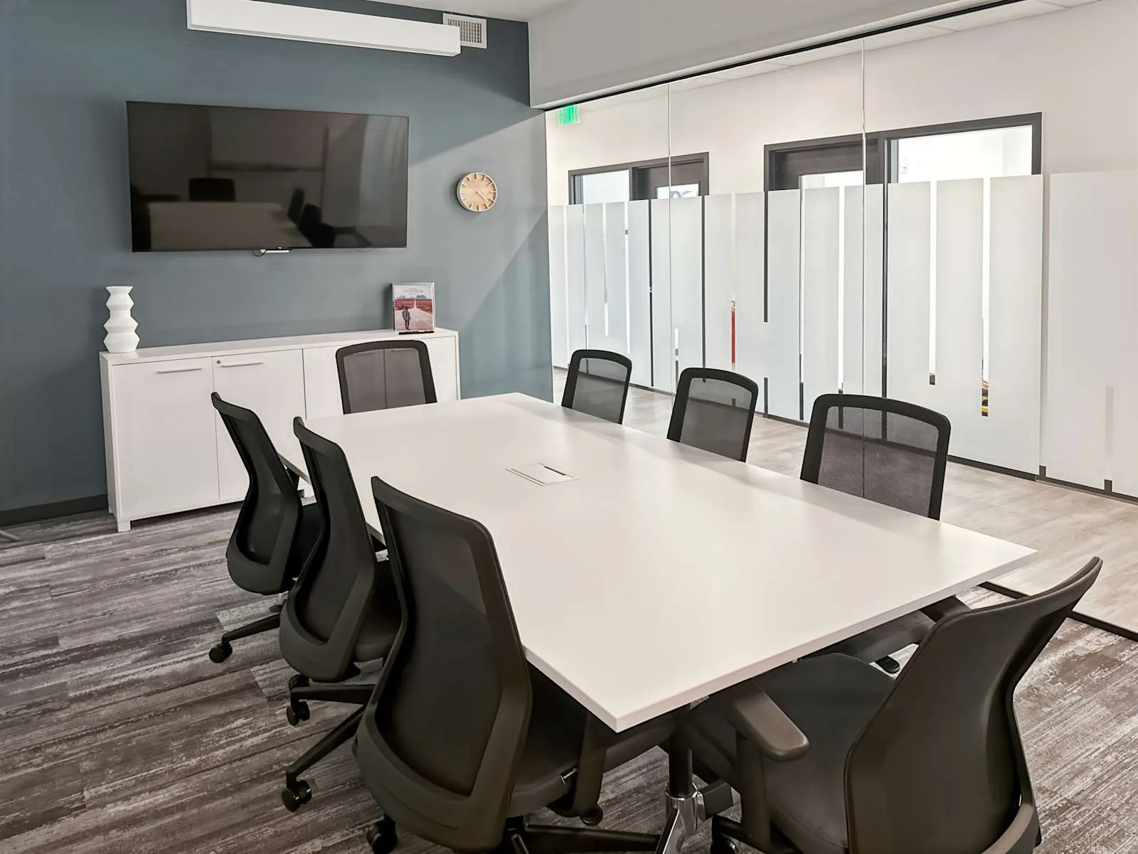 Regus NJ, Red Bank - Broad St, Meeting room for 8 people, Red Bank, NJ