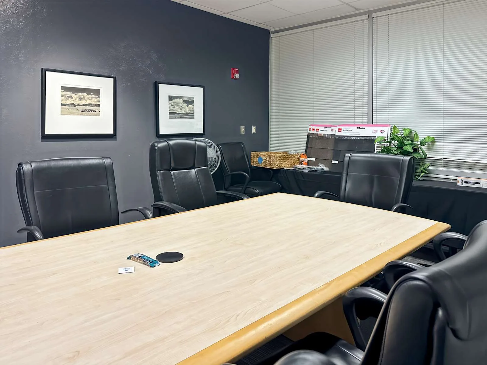 Regus NM, Albuquerque - Lang Ave NE, Meeting room for 6 people, Albuquerque, NM