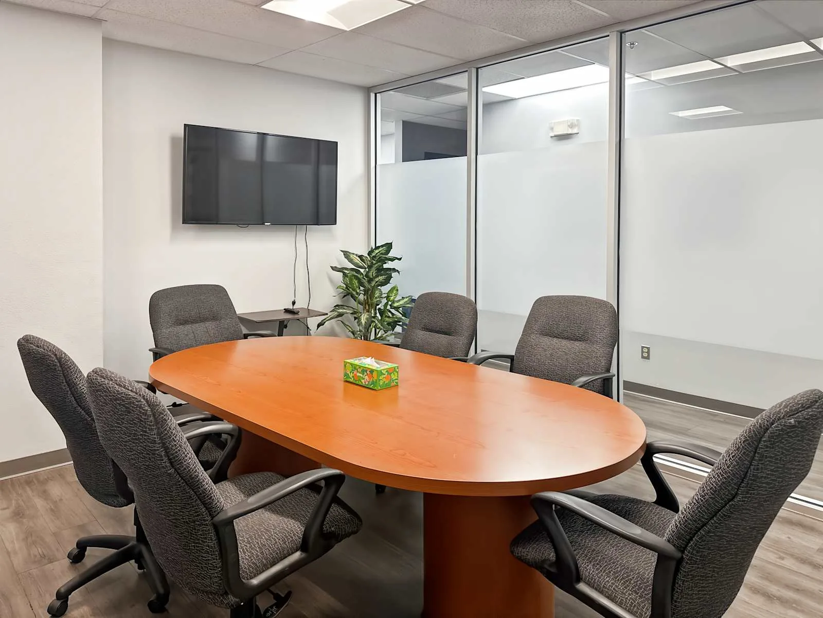 Regus NM, Albuquerque - Riverside Plaza Ln, Meeting room for 6 people, Albuquerque, NM