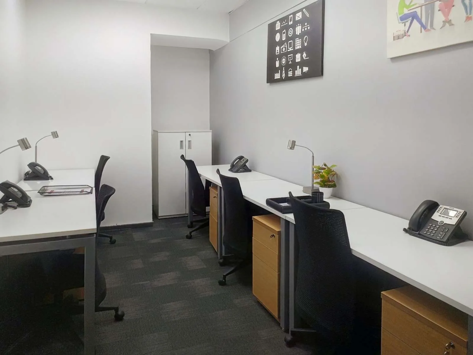 Regus NOIDA, Assotech, Private office, 4 desks, Noida