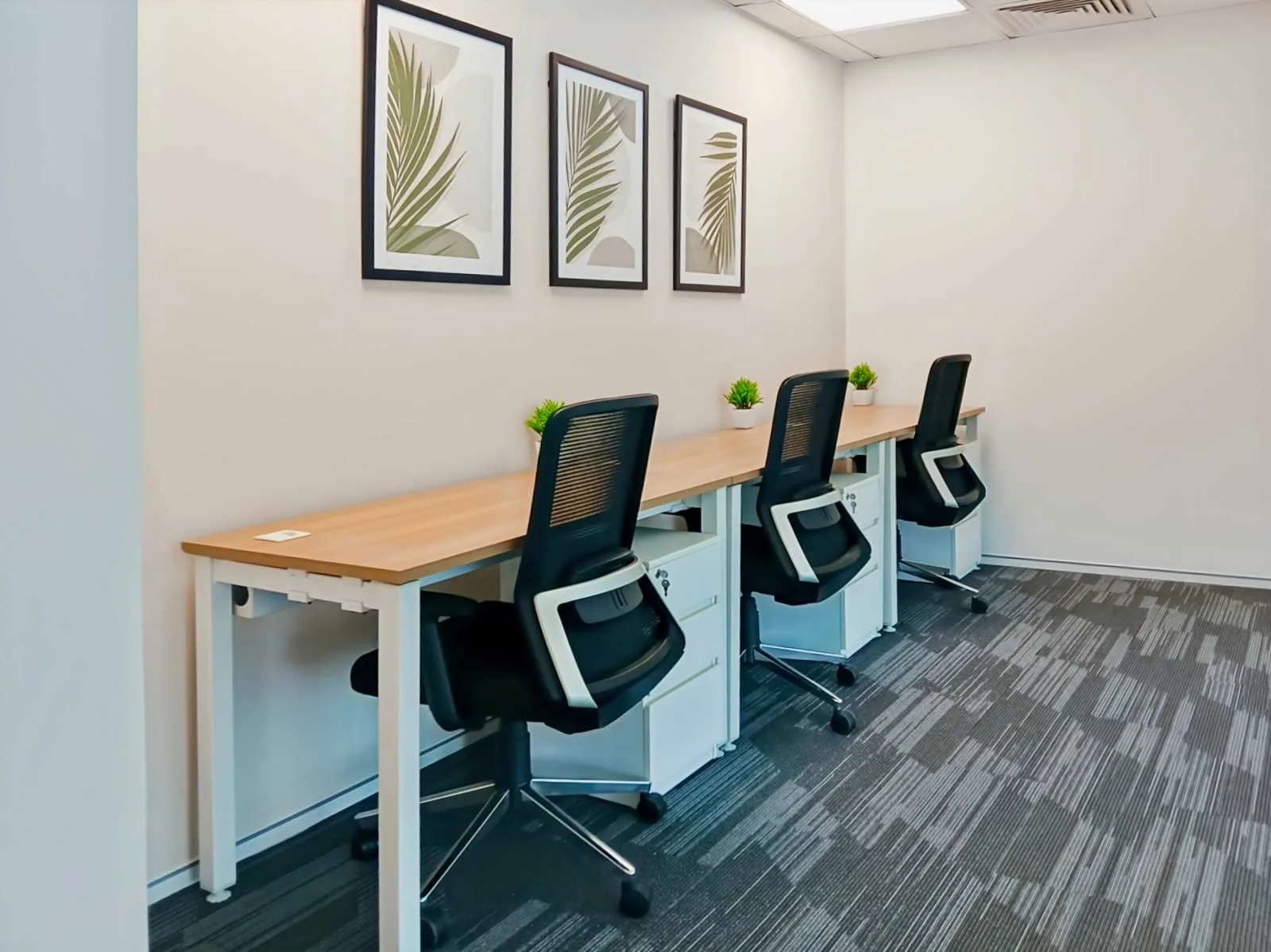 Regus Noida, Wave One, Private office, 3 desks, Noida