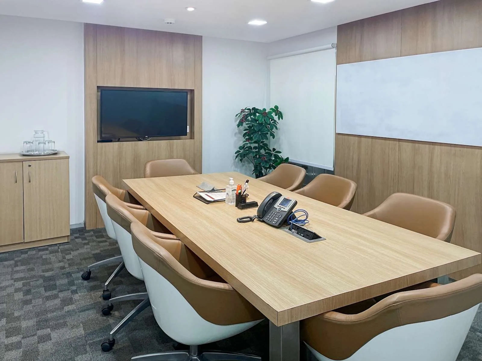 Regus Noida, WTT, Meeting room for 8 people, Noida