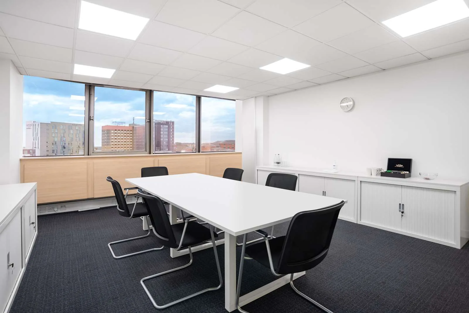 Regus NOTTINGHAM, City Centre, Salle de réunion 6 personnes, Nottingham