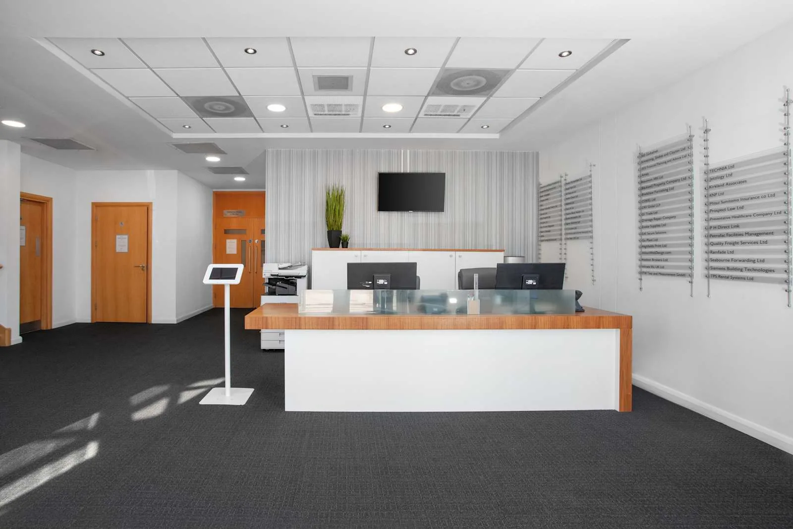 Regus NOTTINGHAM, East Midlands Airport, Reception, Castle Donington