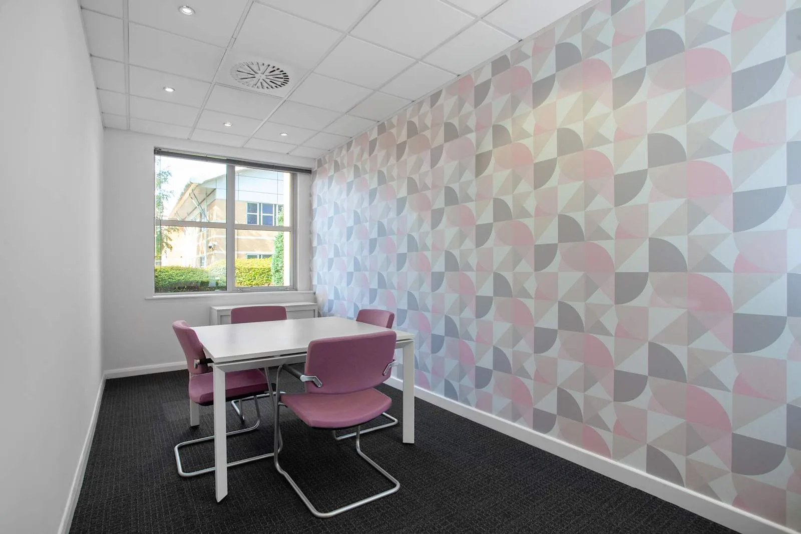 Regus NOTTINGHAM, East Midlands Airport, Meeting room for 4 people, Castle Donington