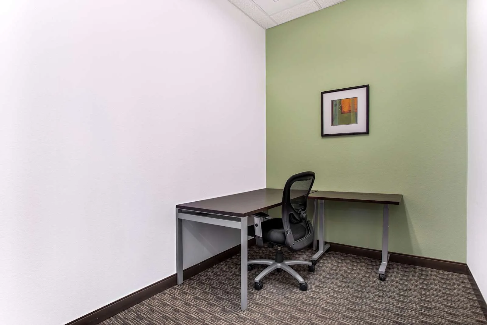 Regus NV, Henderson - The District at Green Valley Parkway, Private office, 1 desk, Henderson, NV