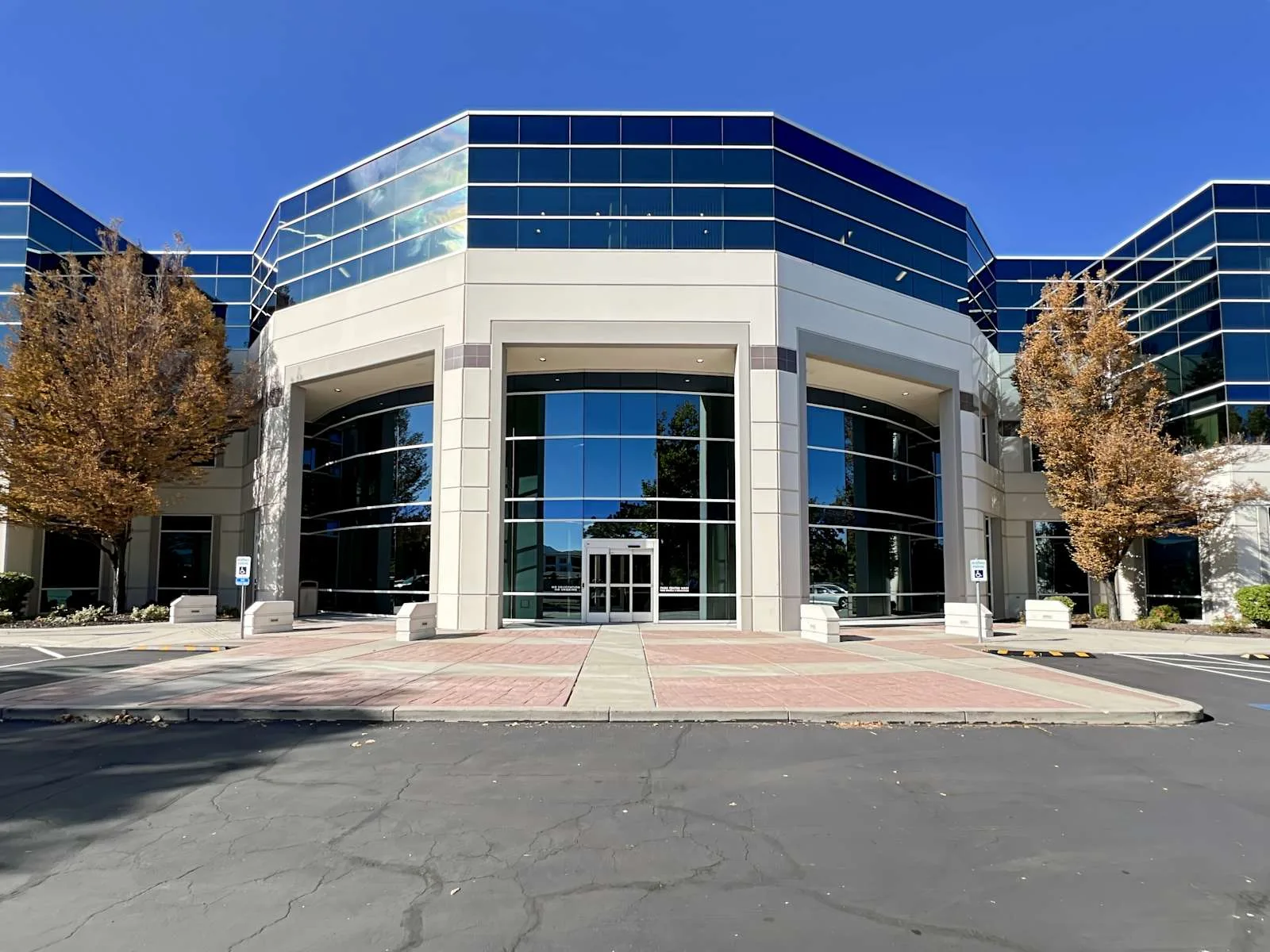 Regus NV, Reno - Double R Blvd, Building facade, Reno, NV