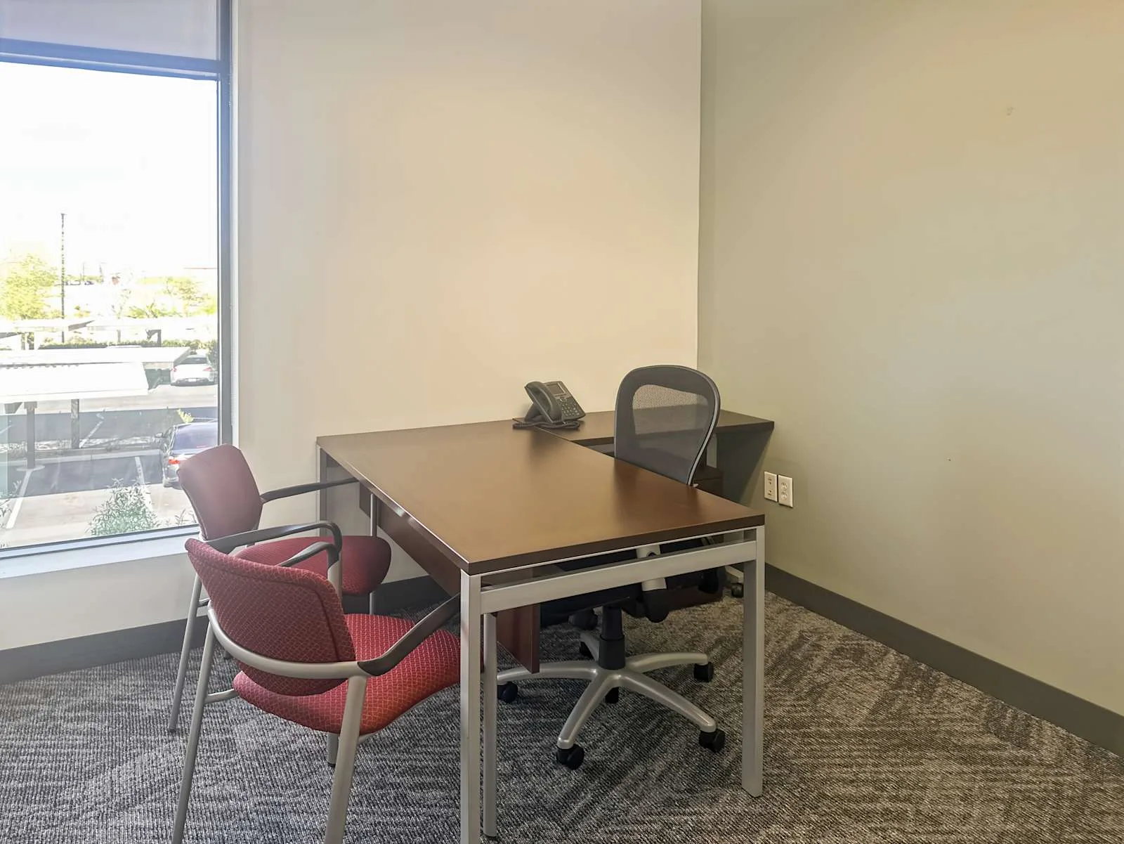 Regus NV, Las Vegas - Arroyo Crossing, Private office, 1 desk, Las Vegas, NV