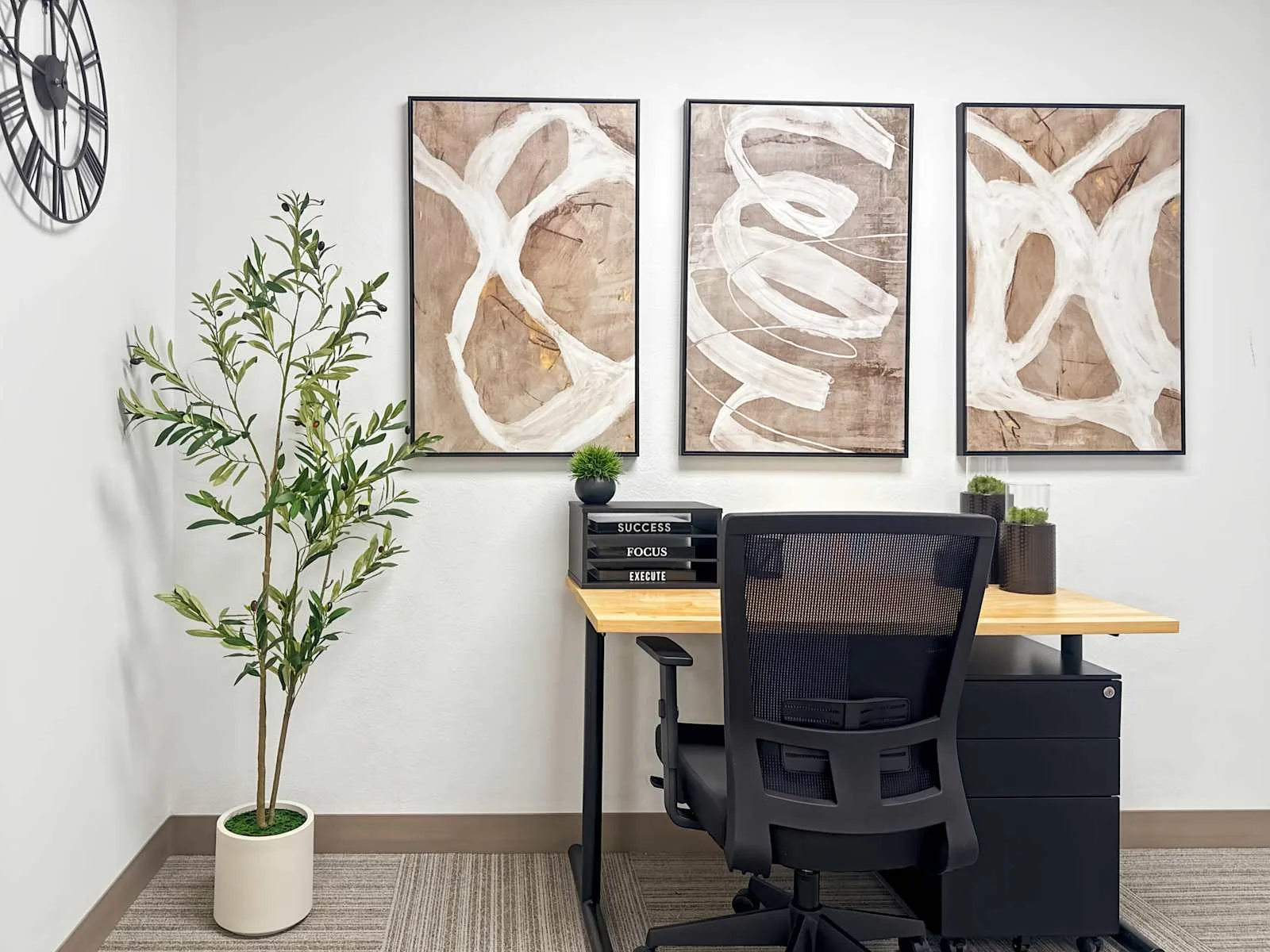 Regus NV, Las Vegas - Convention Center Dr., Private office, 1 desk, Las Vegas, NV