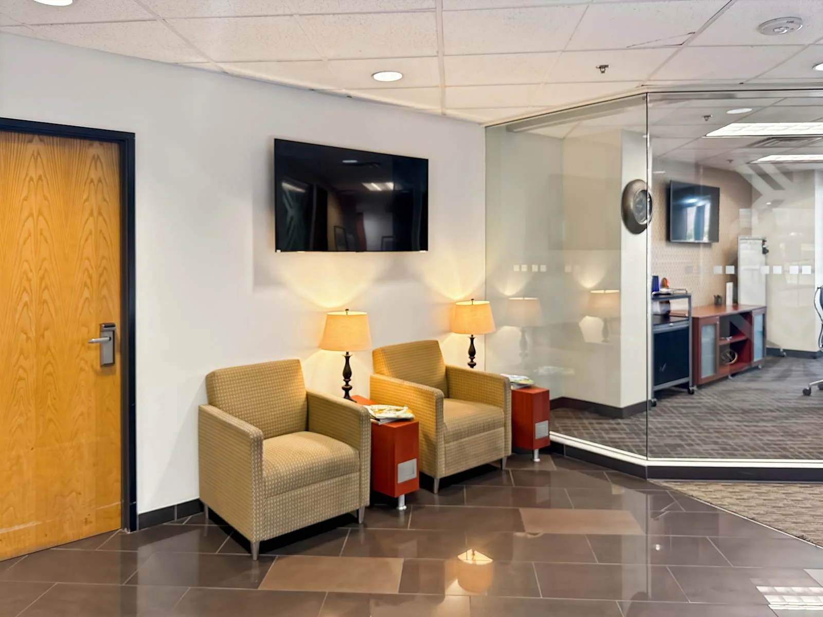 Regus NV, Las Vegas - Rainbow, Lounge, Las Vegas, NV