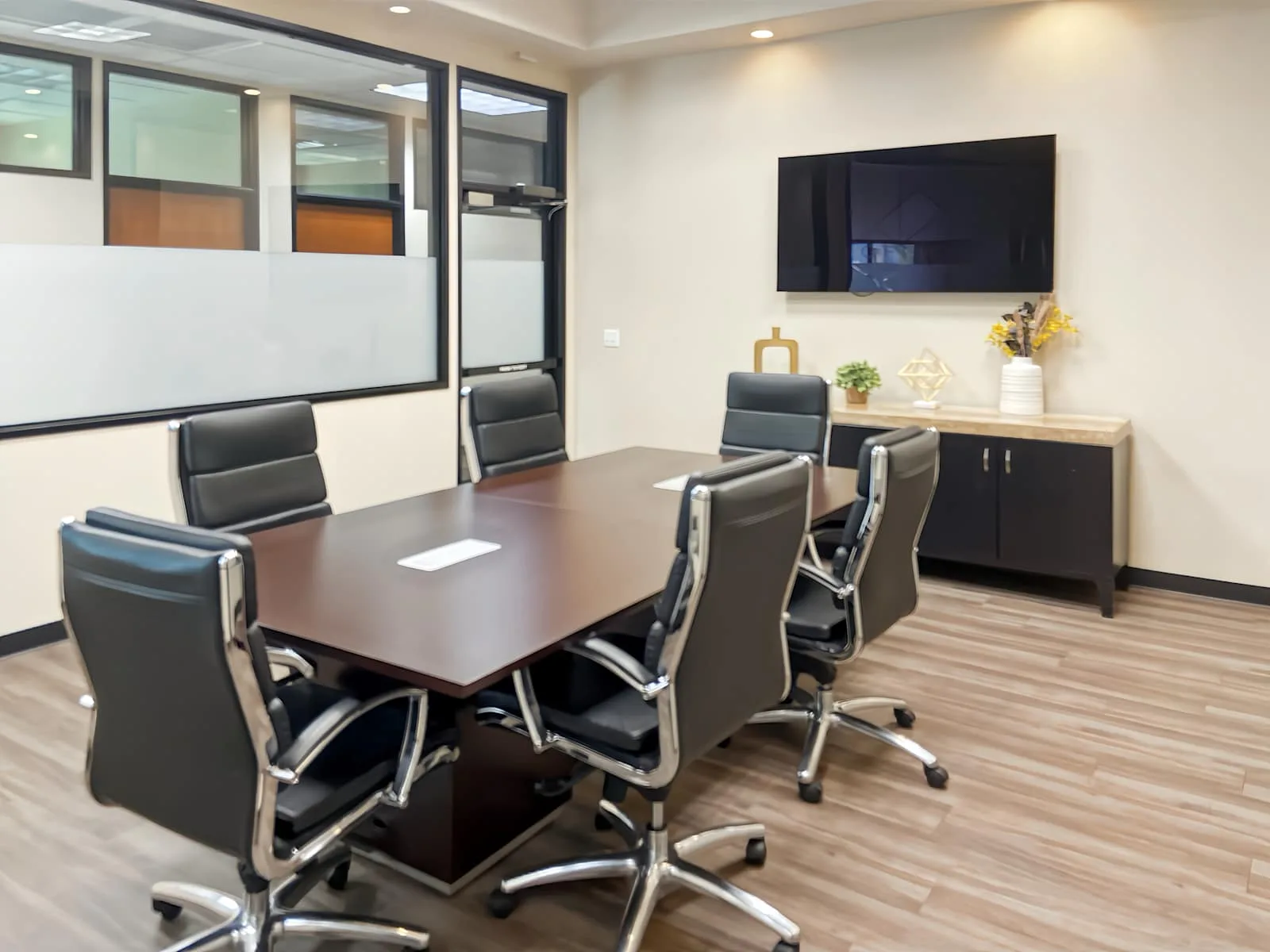 Regus NV, Las Vegas - S Fort Apache Rd, Meeting room for 6 people, Las Vegas, NV