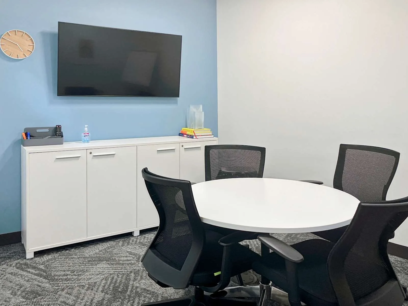 Regus NY, Bronx - Astor Avenue, Meeting room for 4 people, Bronx, NY