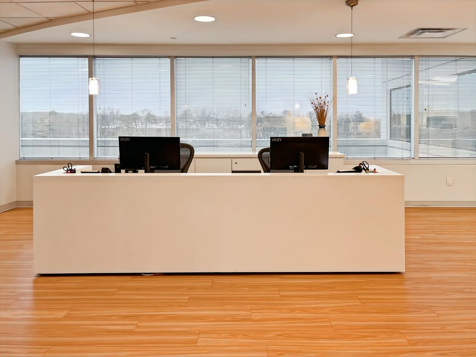Regus NY, Hauppauge - 150 Motor Parkway, Reception, Hauppauge, NY