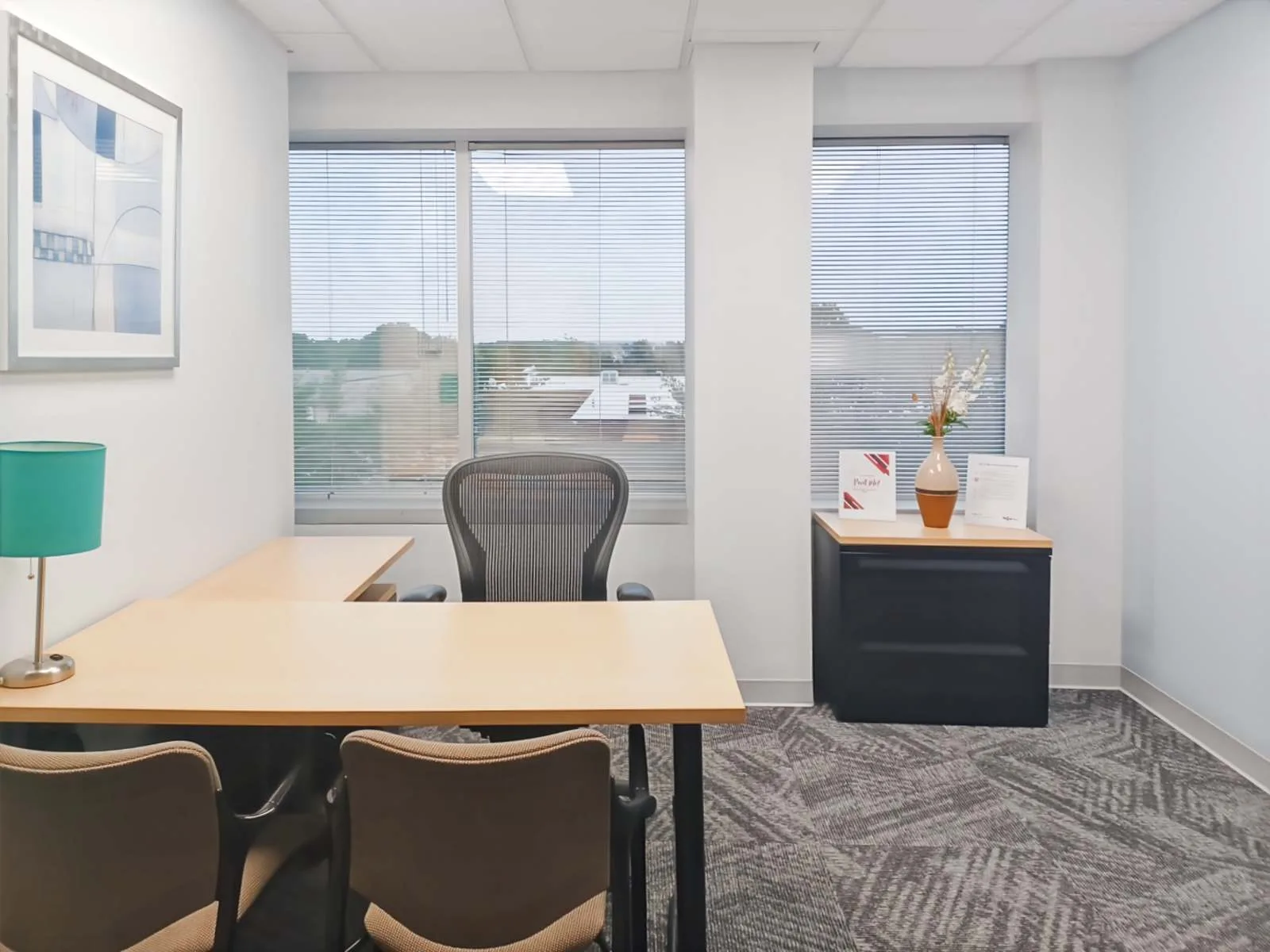 Regus NY, Hauppauge - 150 Motor Parkway, Private office, 1 desk, Hauppauge, NY