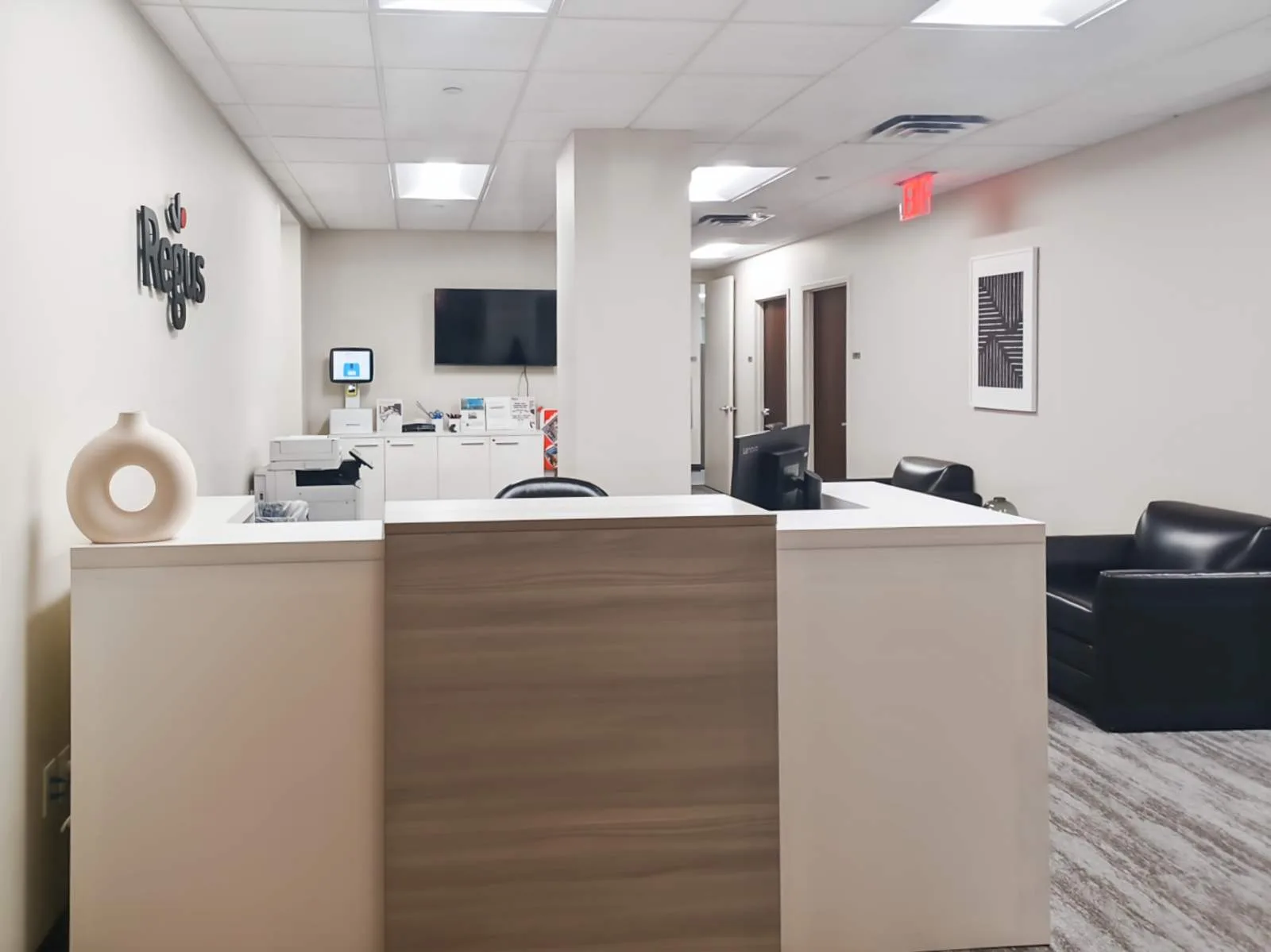 Regus NY, Hauppauge - Veterans Memorial Highway, Reception, Hauppauge, NY