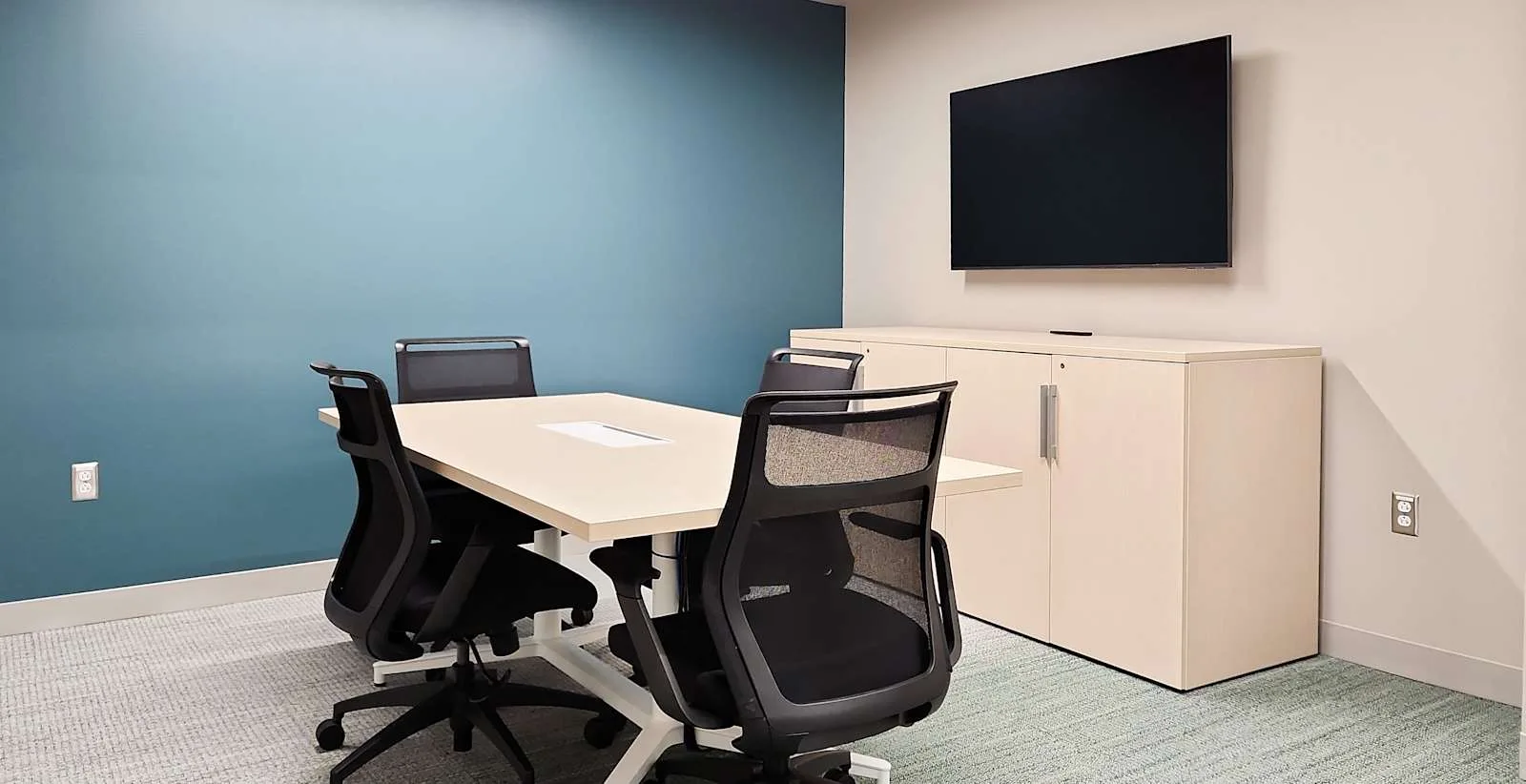 Regus NY, Ithaca - East State St, Meeting room for 4 people, Ithaca, NY