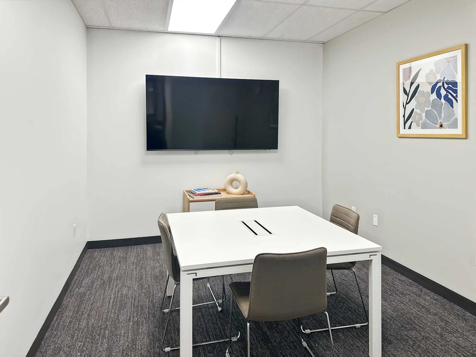 Regus NY, Lake Katrine - Grant Ave, Meeting room for 4 people, Lake Katrine, NY