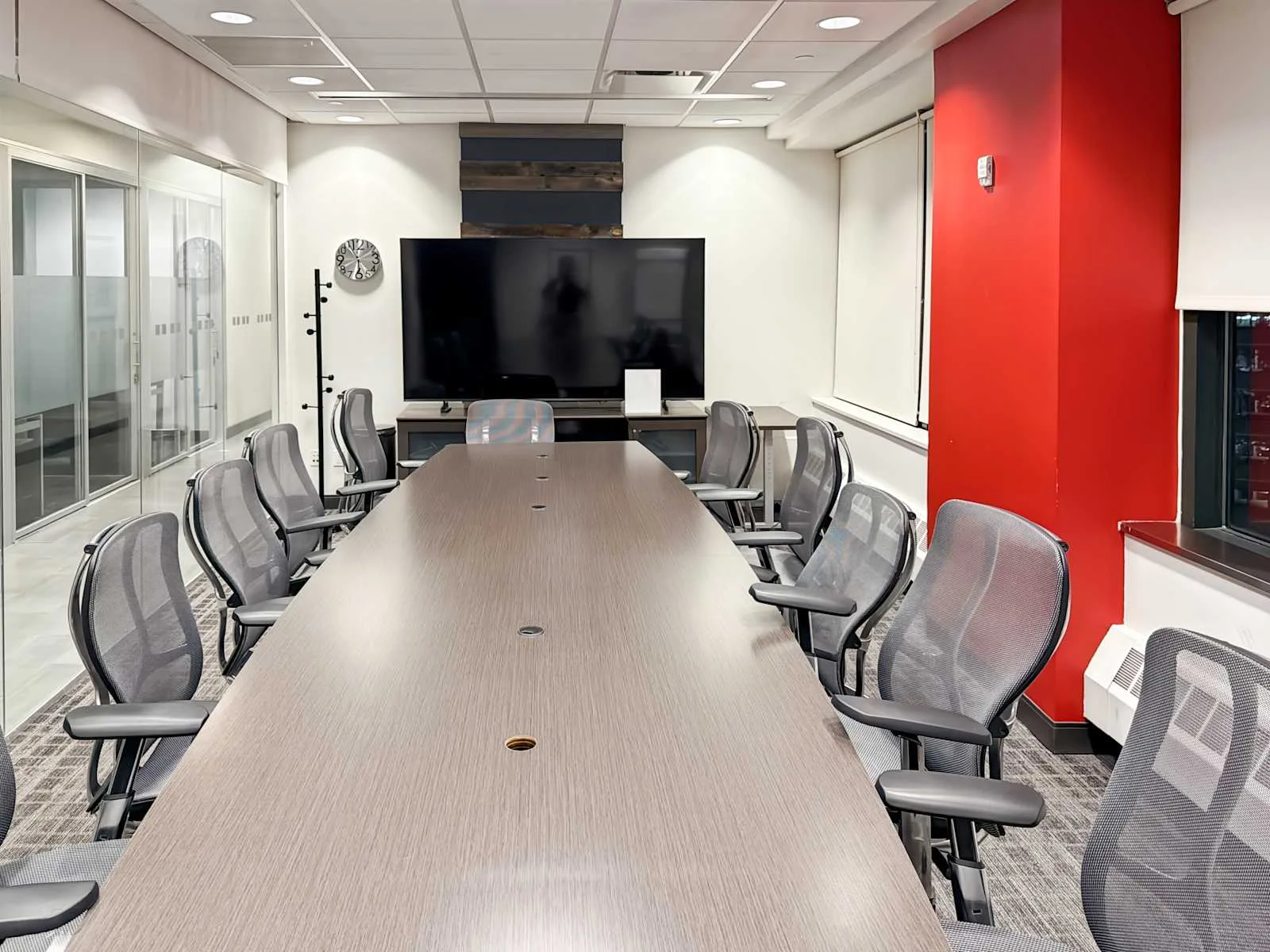 Regus NY, New York City - SoHo - Hudson Square, Meeting room for 13 people, New York, NY