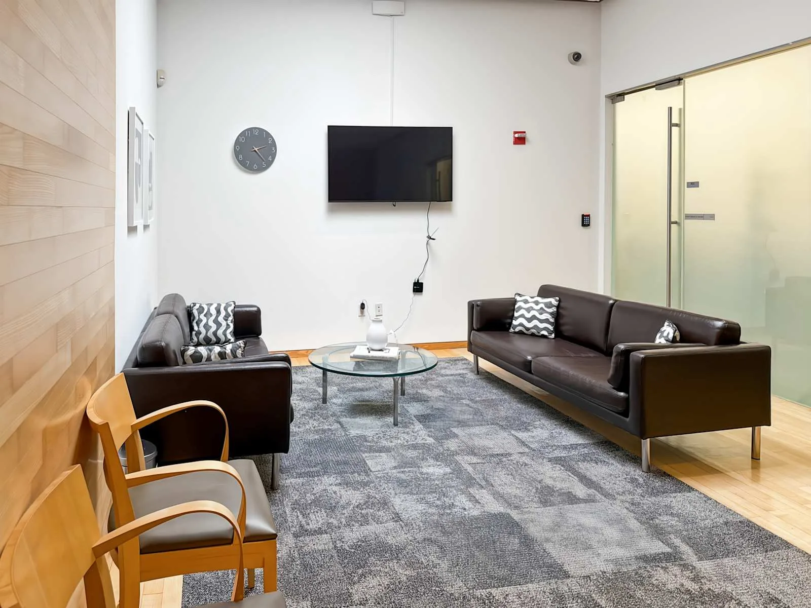 Regus NY, New York - Lenox Ave, Lounge, New York, NY