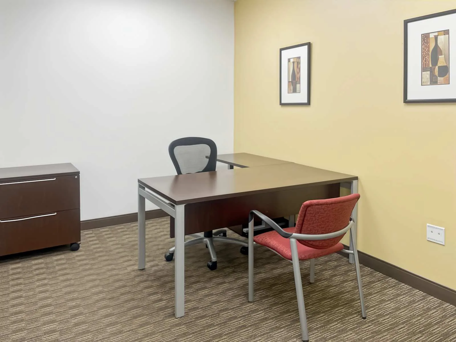 Regus NY, Suffern - Suffern, Private office, 1 desk, Suffern, NY