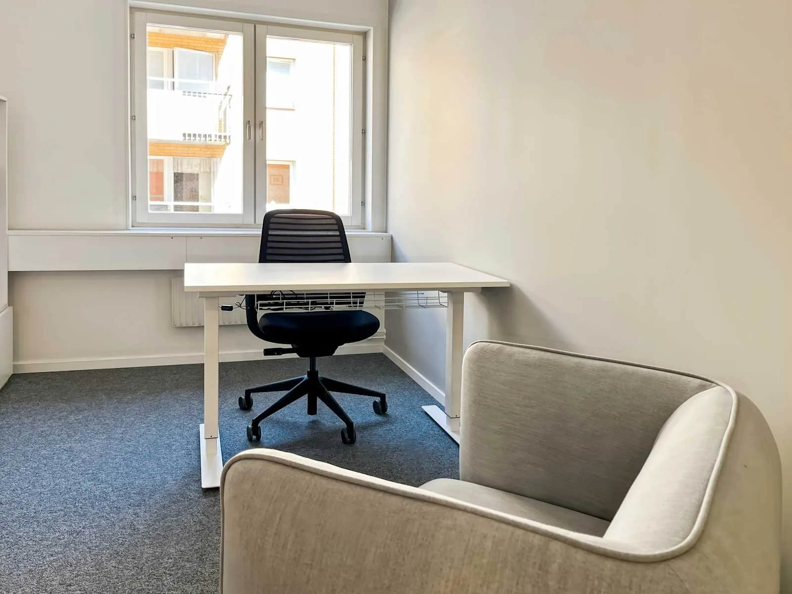 Regus Nynäshamn, Stadshusplatsen, Private office, 1 desk, Nynäshamn