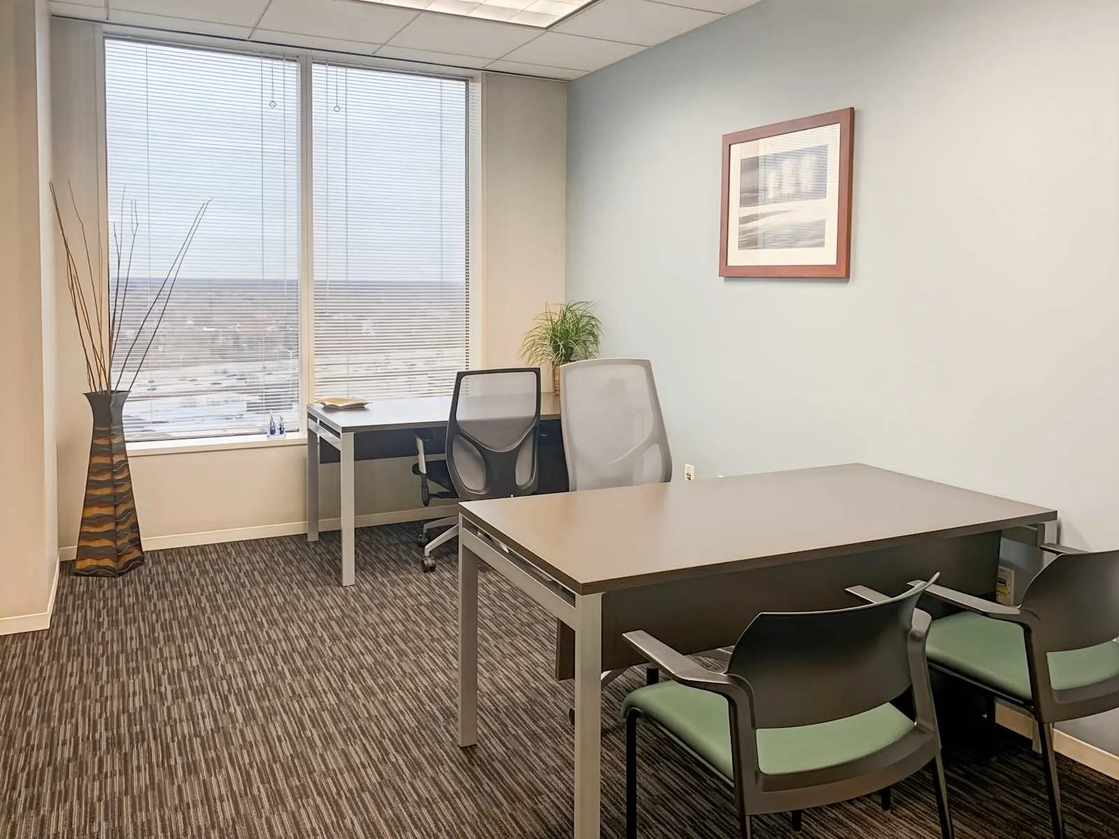 Regus IL, Oak Brook - One Lincoln Centre, Private office, 2 desks, Oakbrook Terrace, IL
