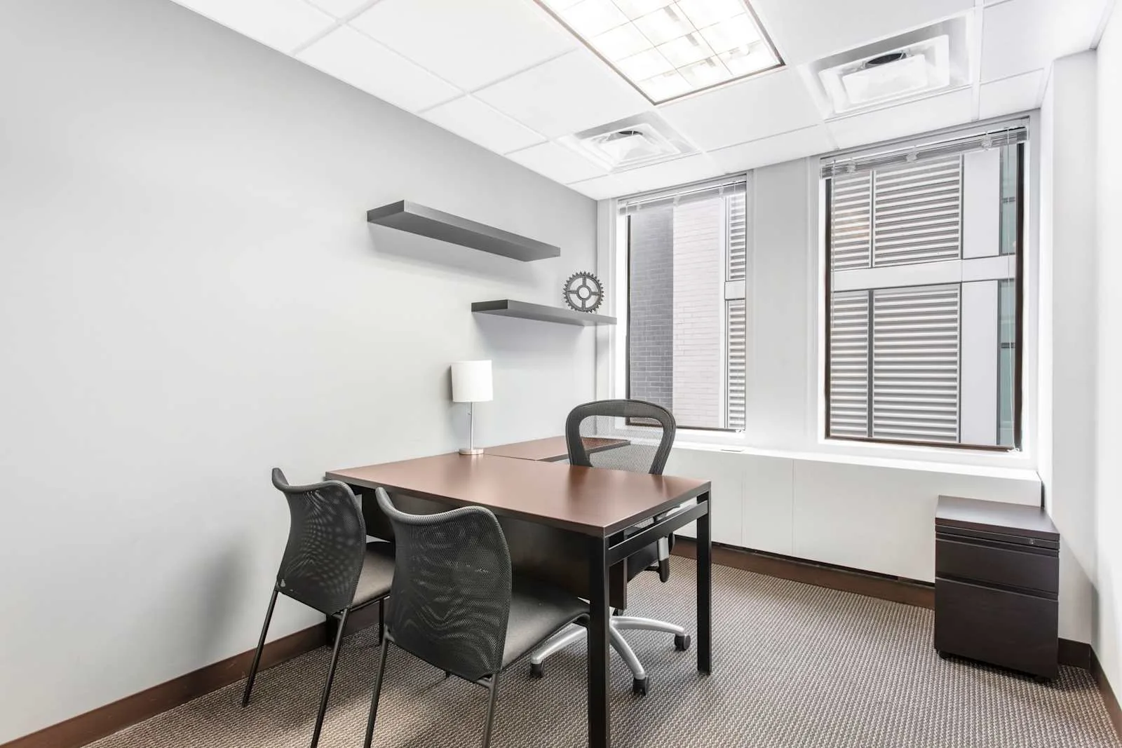 Regus IL, Oak Park - Oak Park, Private office, 1 desk, Oak Park, IL