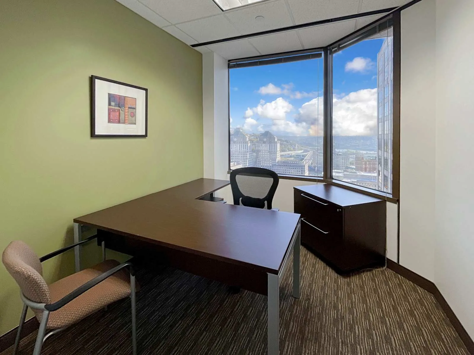 Regus OH, Cincinnati - Downtown - PNC Center, Private office, 1 desk, Cincinnati, OH