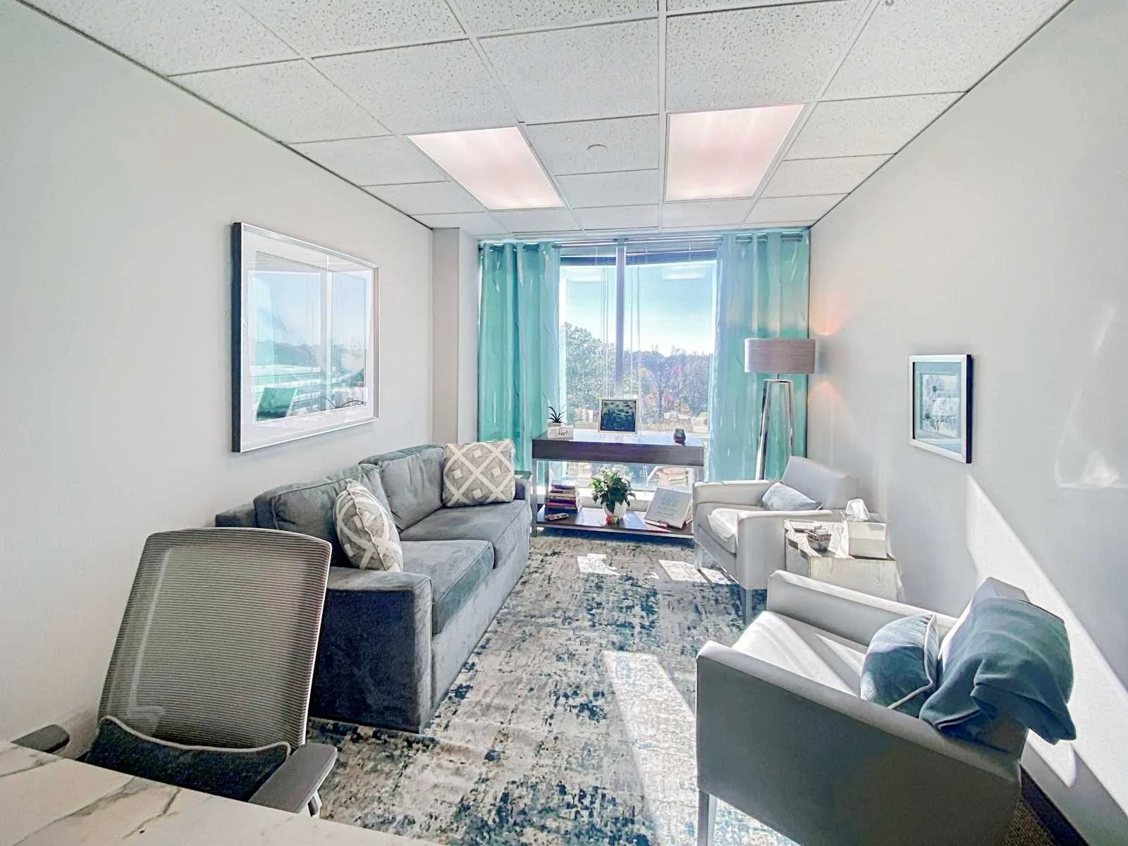 Regus OH, Cincinnati - Kenwood (HQ), Private office, 2 desks, Sharonville, OH