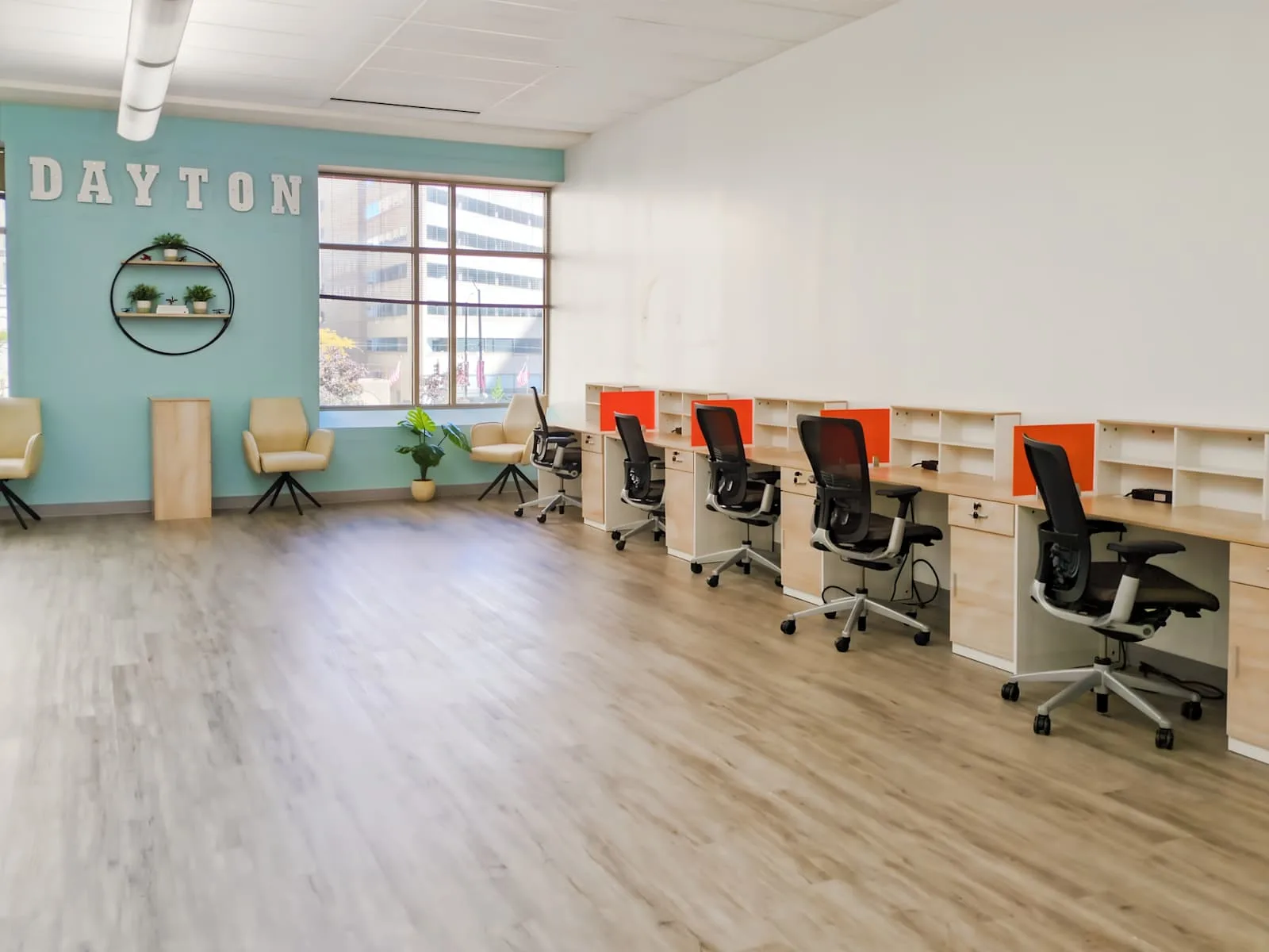 Regus OH, Dayton - W 2nd St, Open-plan office, Dayton, OH