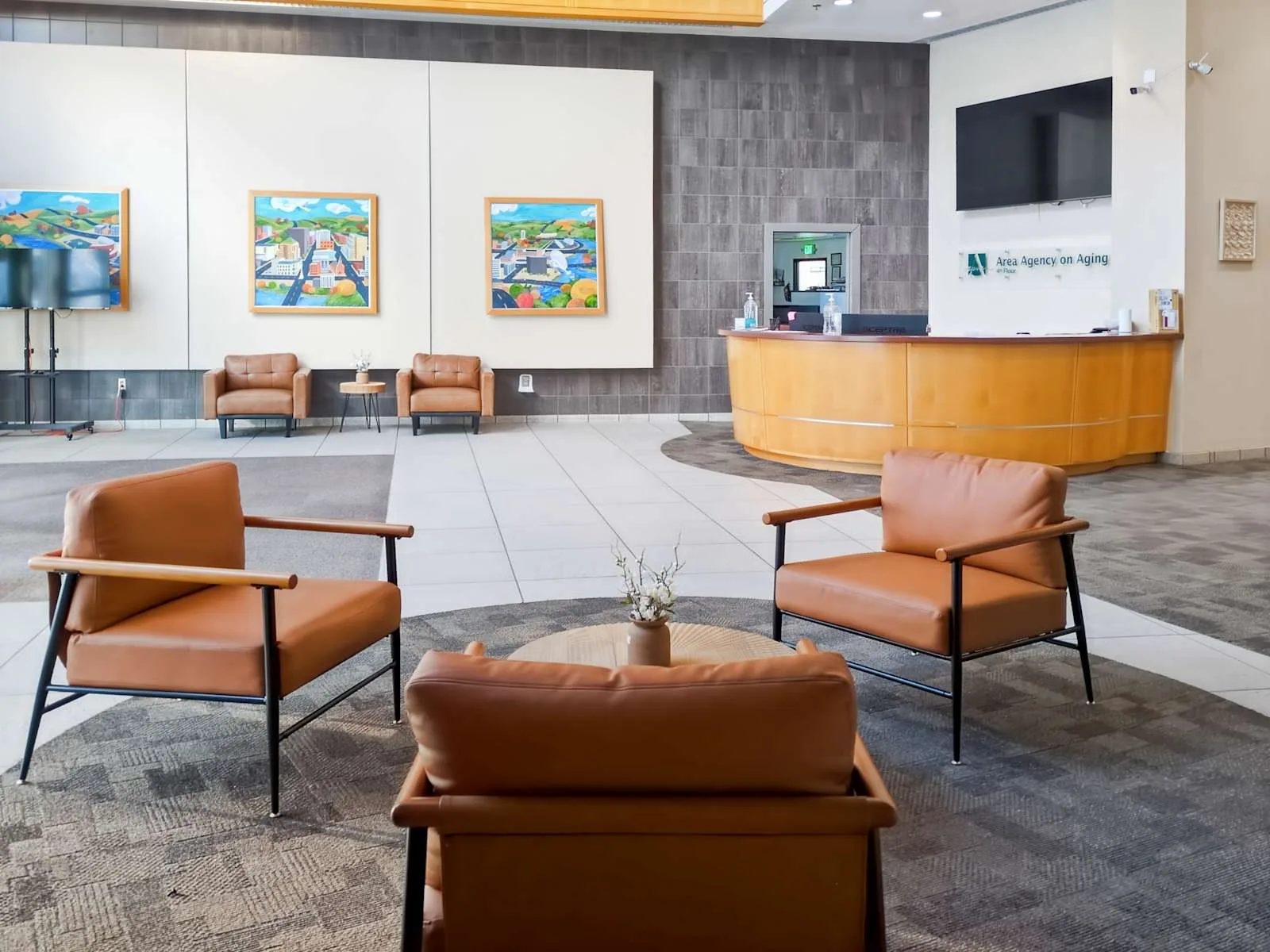 Regus OH, Dayton - W 2nd St, Reception, Dayton, OH