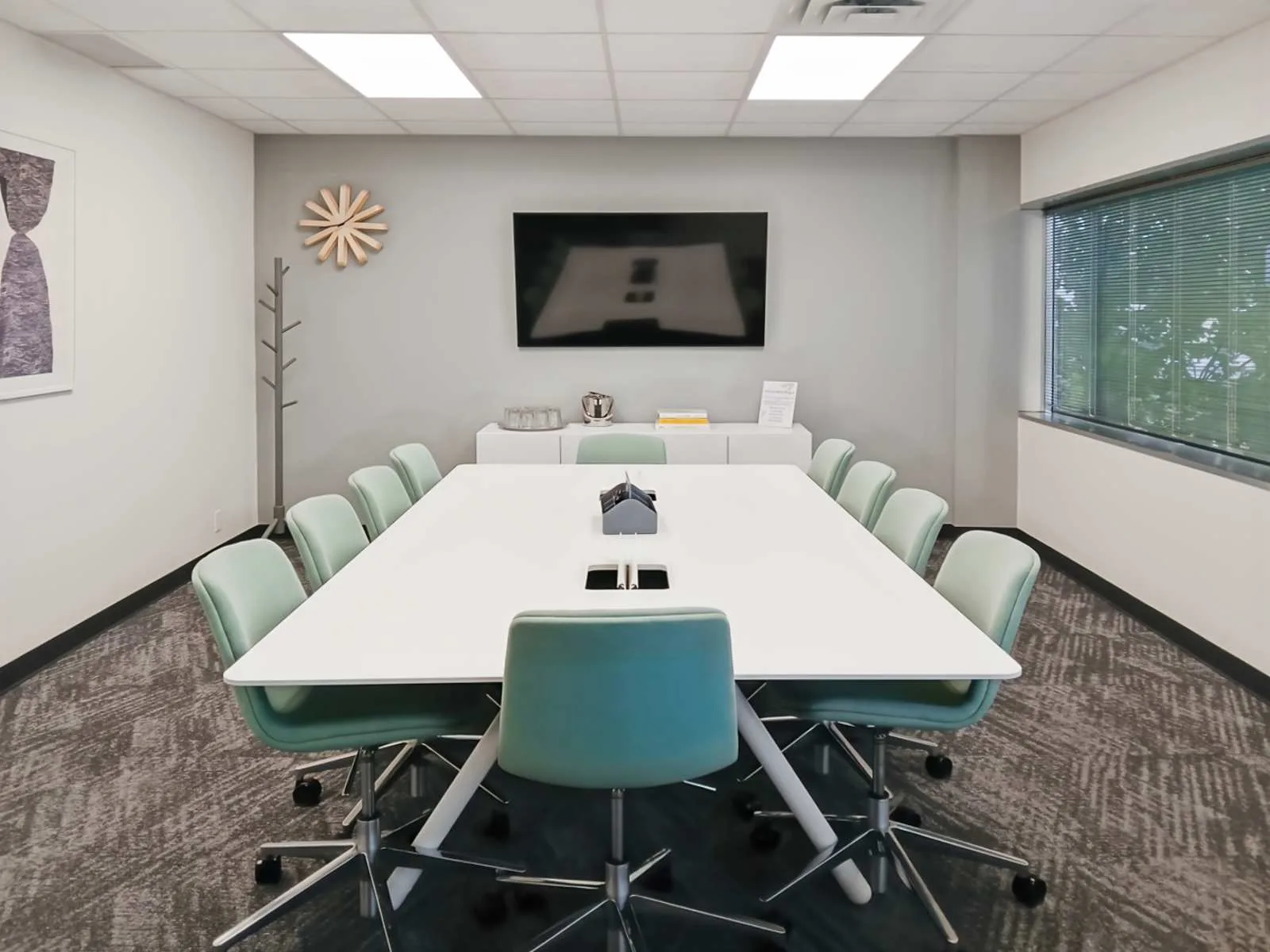 Regus OK, Oklahoma City - May Ave, Meeting room for 10 people, Oklahoma City, OK