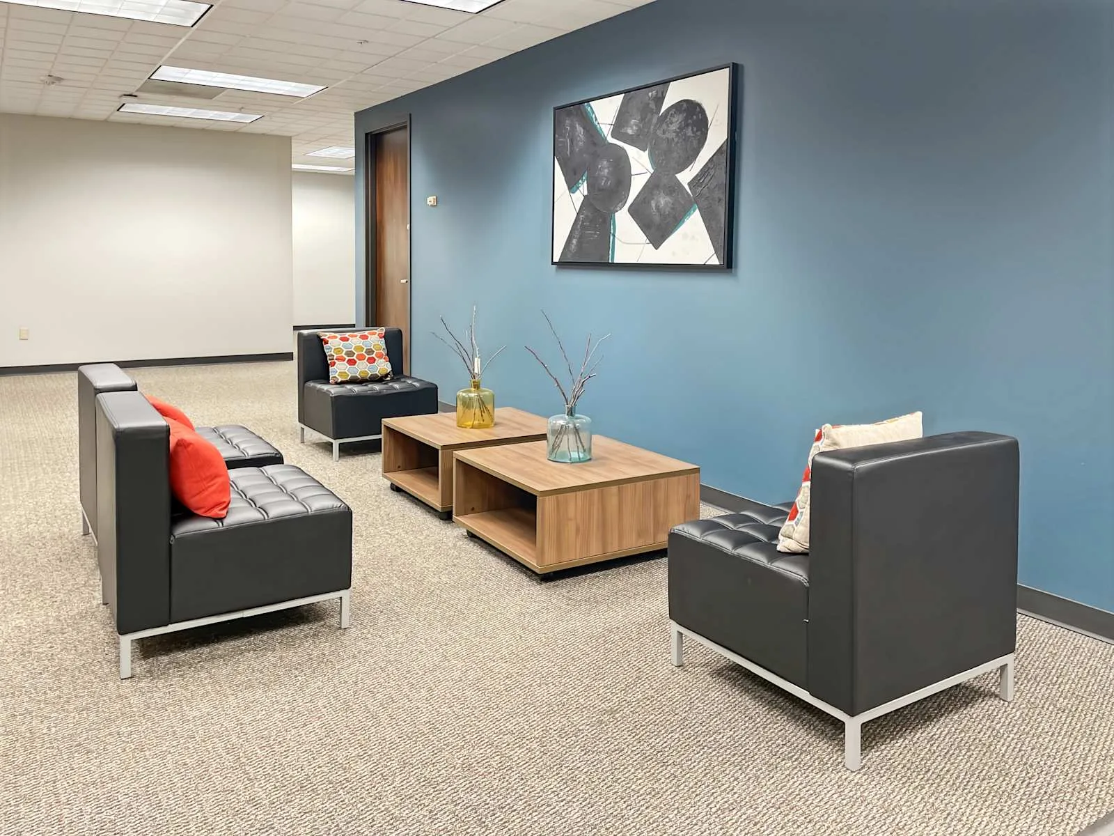 Regus OK, Tulsa - Sheridan Road, Lounge, Tulsa, OK