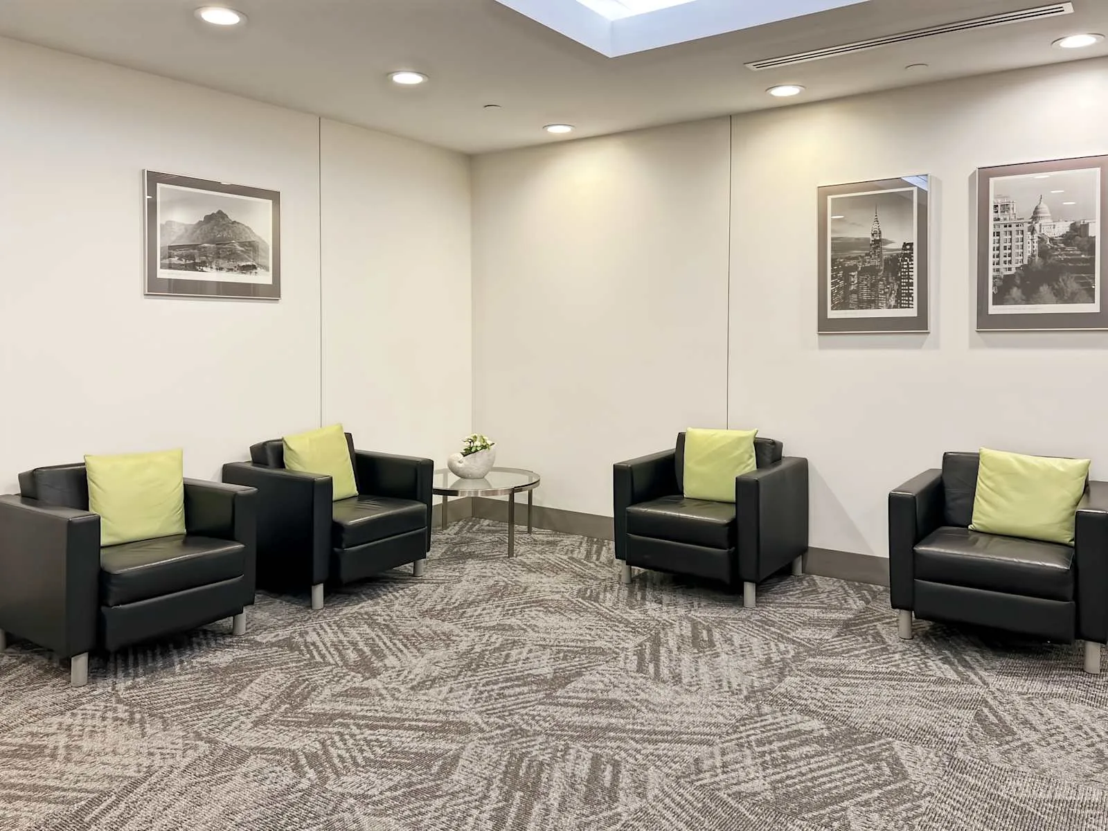 Regus ON, Markham - Trillium Executive Centre, Lounge, Markham, ON