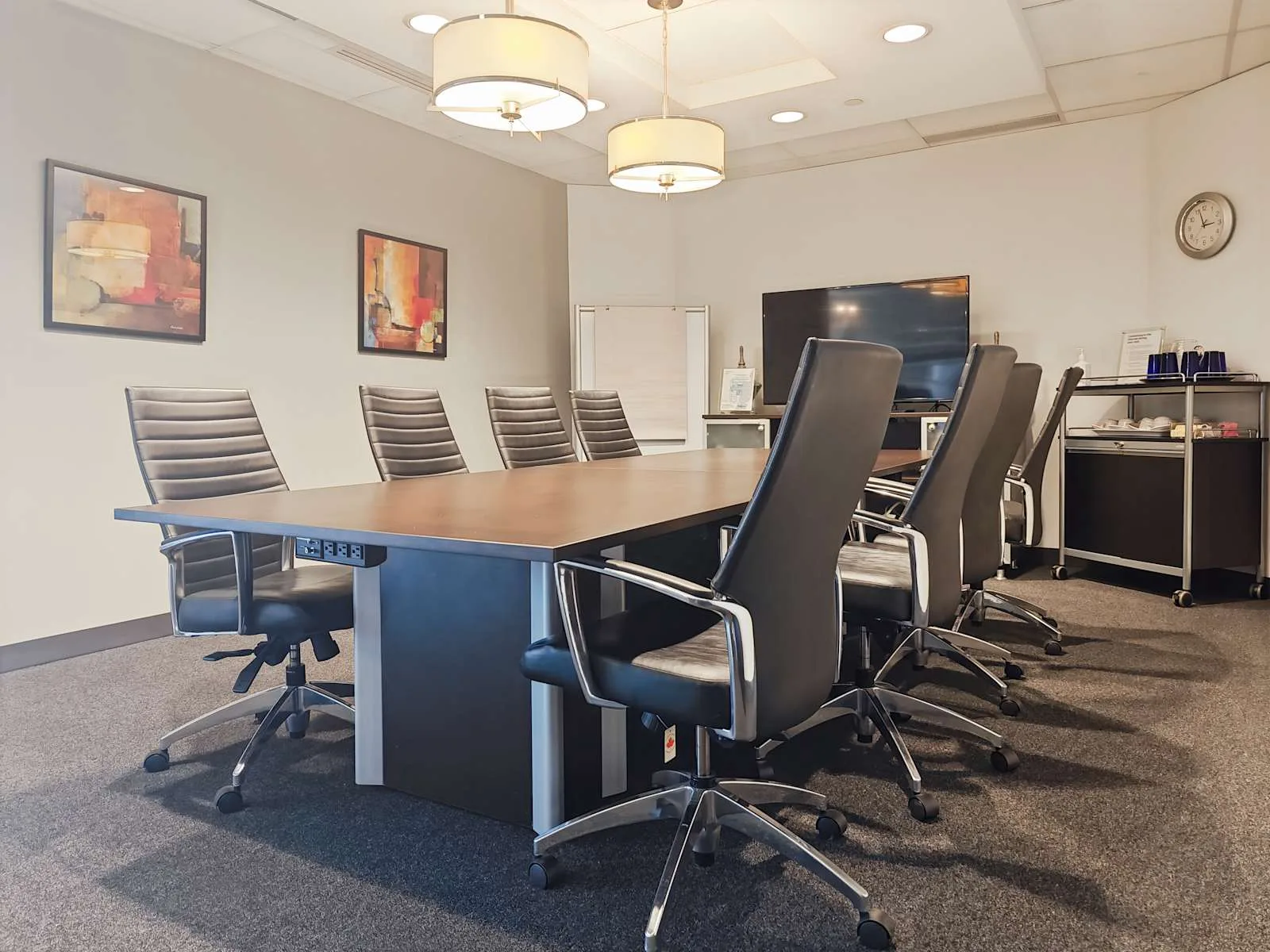 Regus ON, Mississauga - Sussex Centre, Meeting room for 8 people, Mississauga, ON